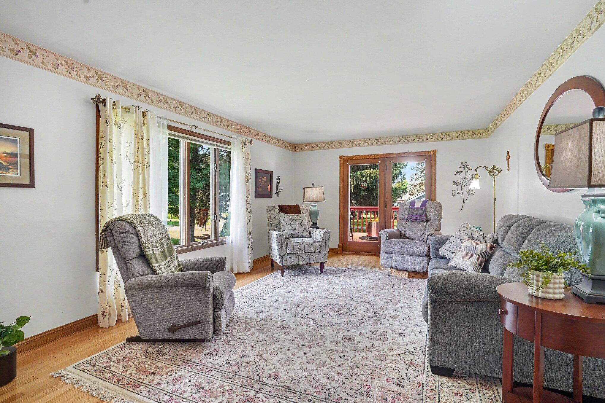 15332 Kevin Grand Haven MI 49417
