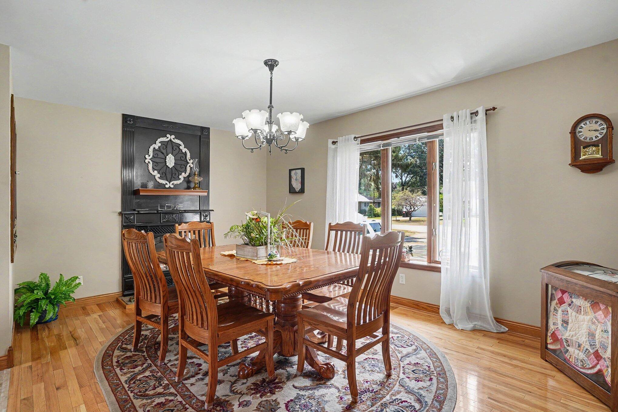 15332 Kevin Grand Haven MI 49417