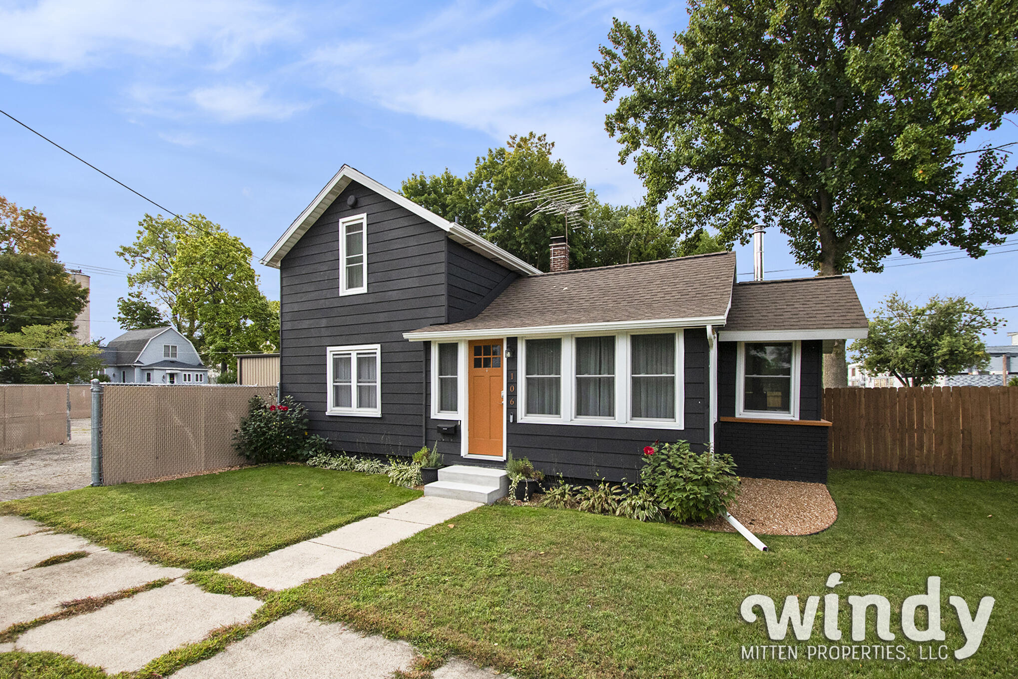 106 Lagrange Street Dowagiac MI 49047