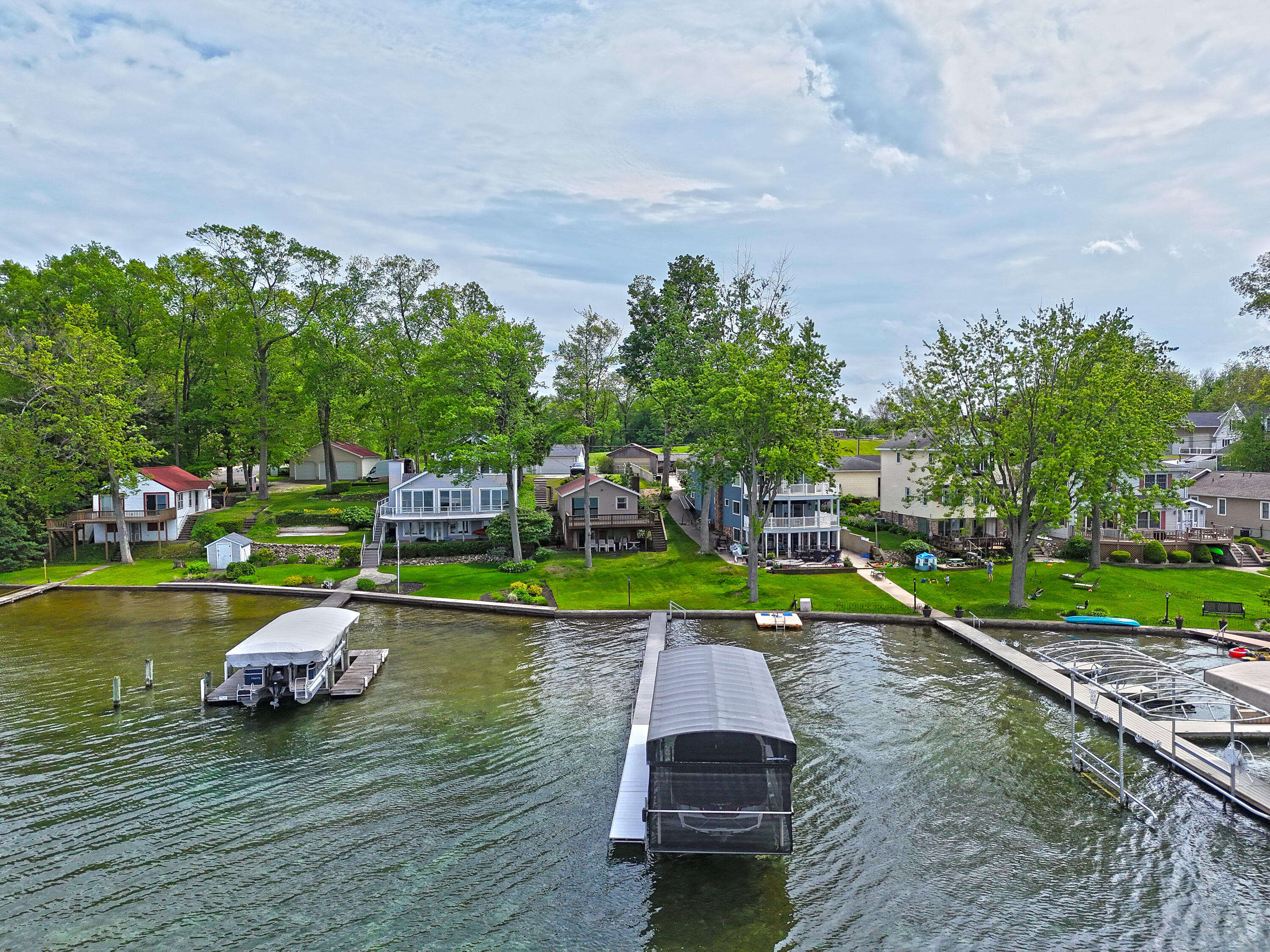 31050 Curran Beach Dowagiac MI 49047