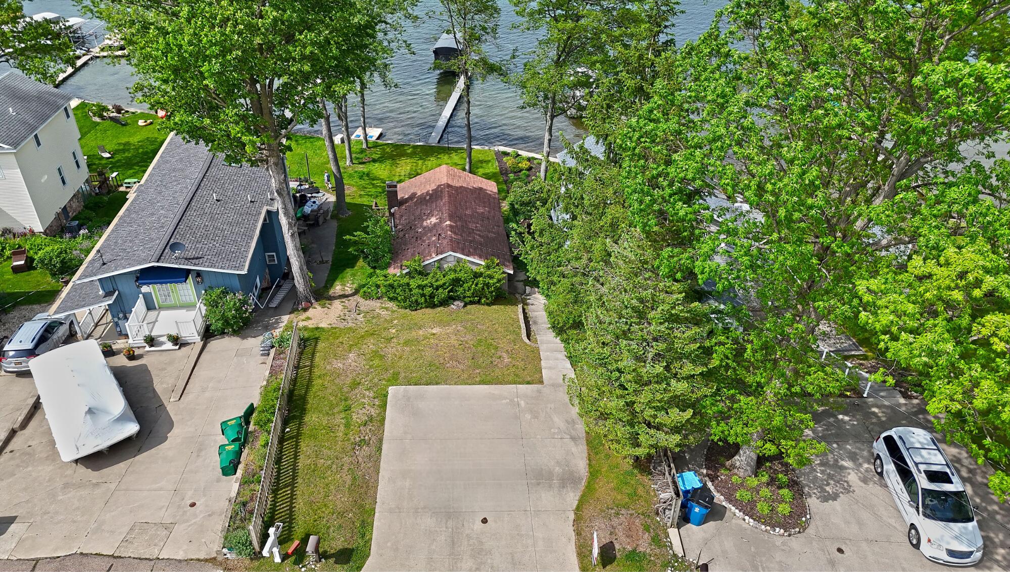 31050 Curran Beach Dowagiac MI 49047