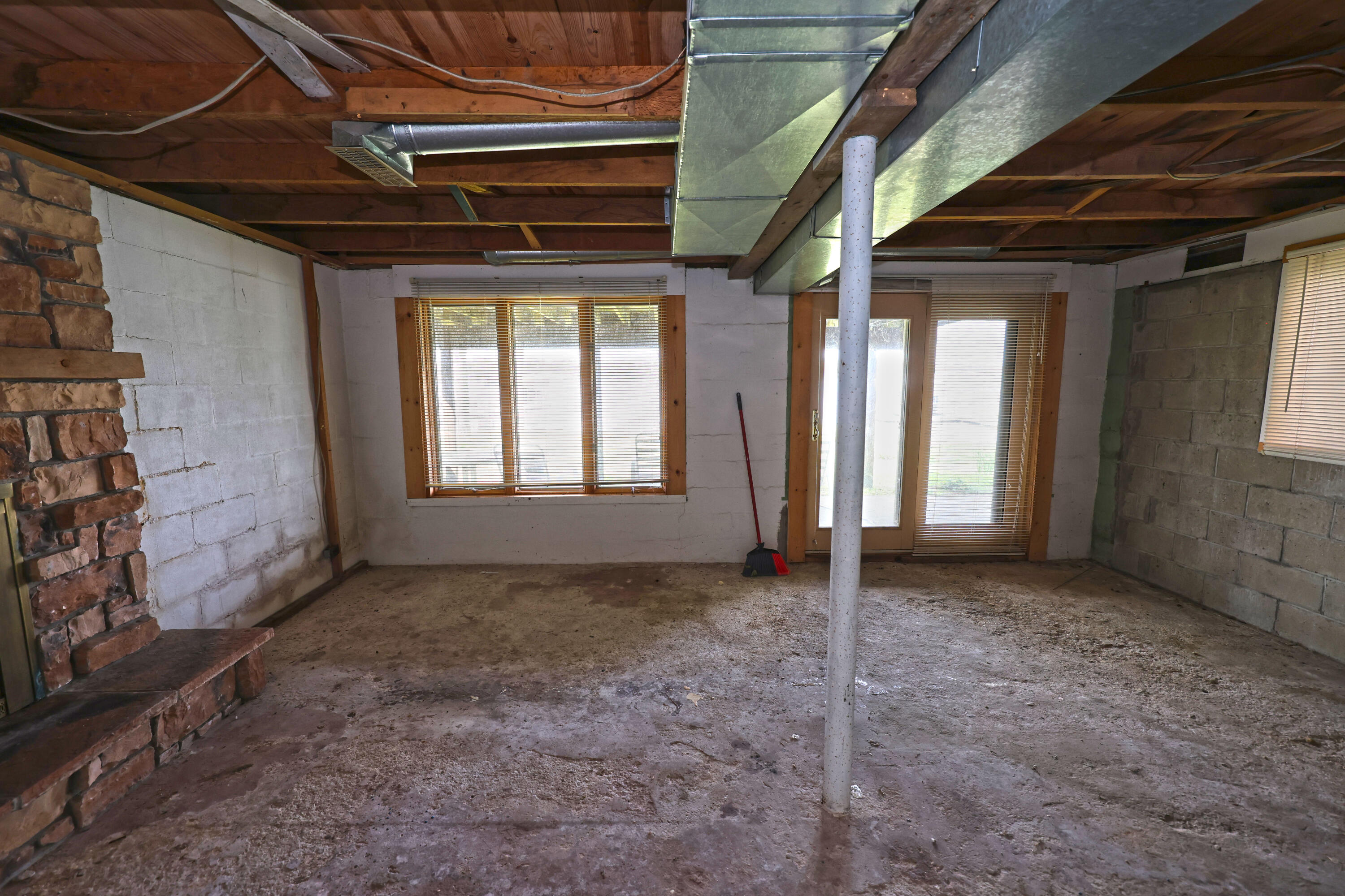 31050 Curran Beach Dowagiac MI 49047