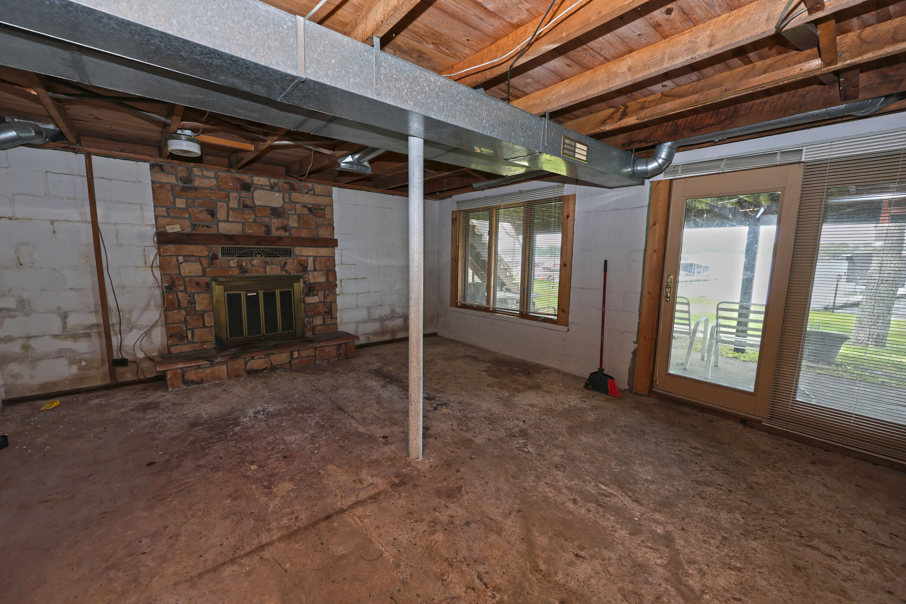31050 Curran Beach Dowagiac MI 49047