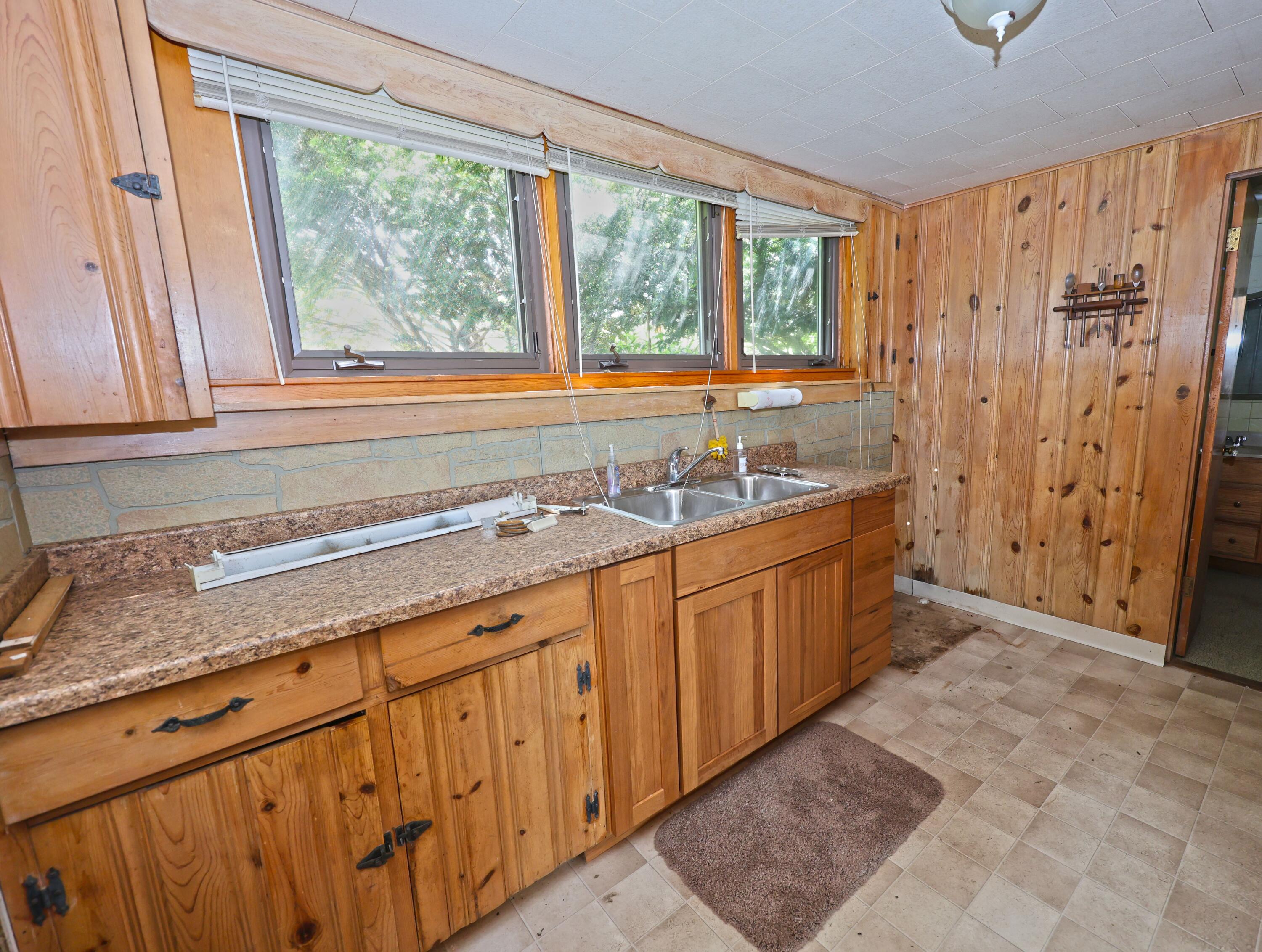 31050 Curran Beach Dowagiac MI 49047