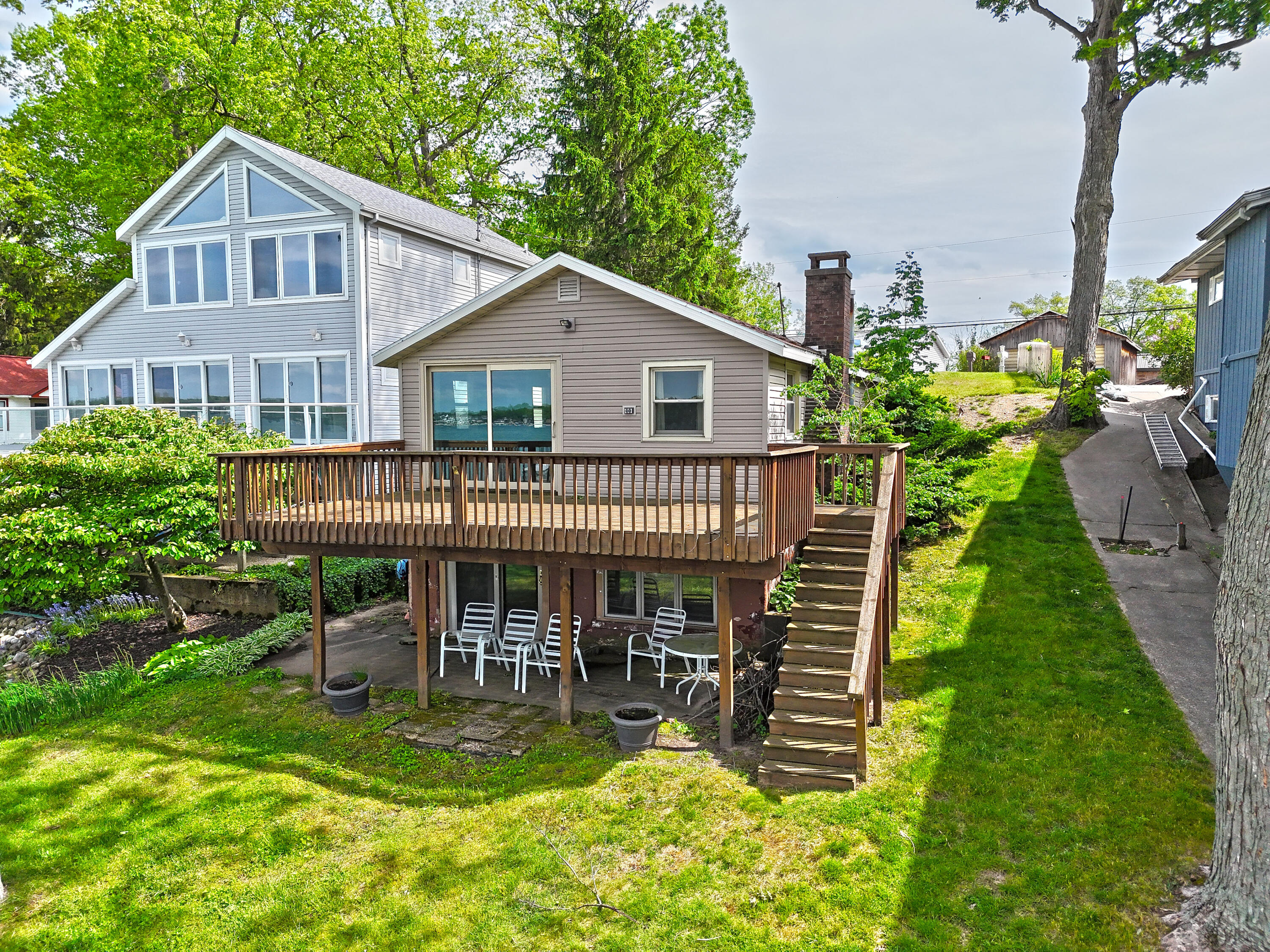 31050 Curran Beach Dowagiac MI 49047
