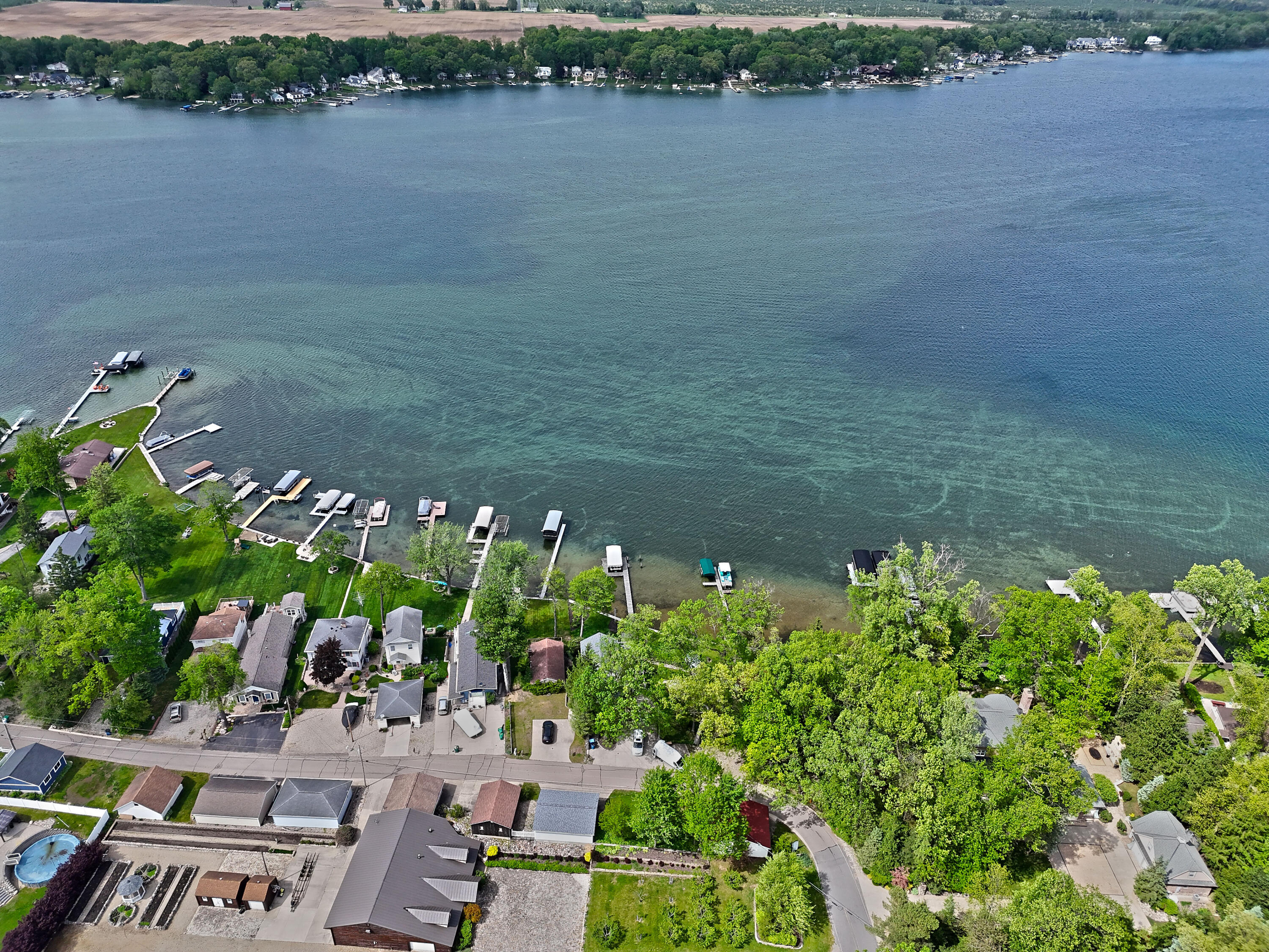 31050 Curran Beach Dowagiac MI 49047