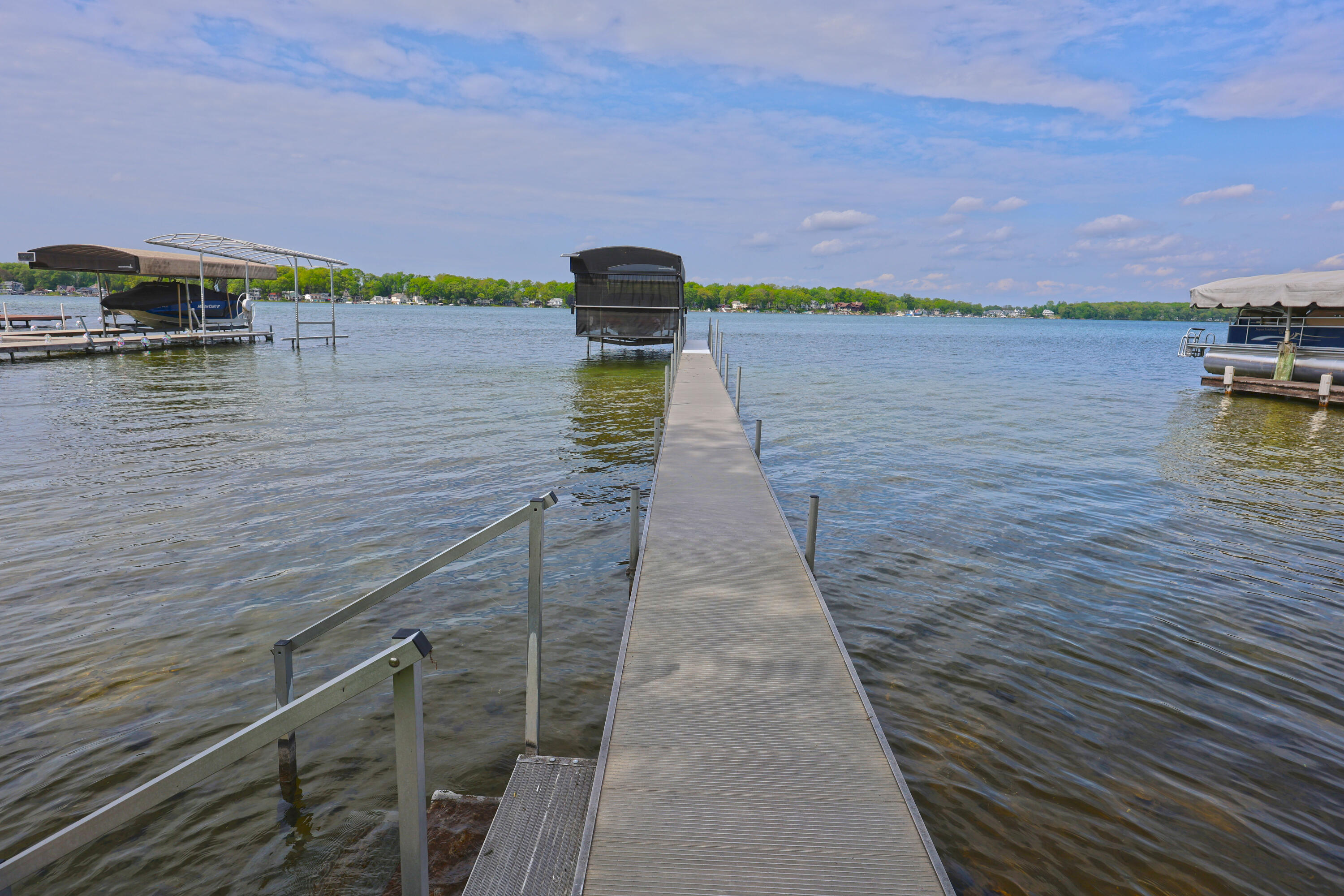 31050 Curran Beach Dowagiac MI 49047