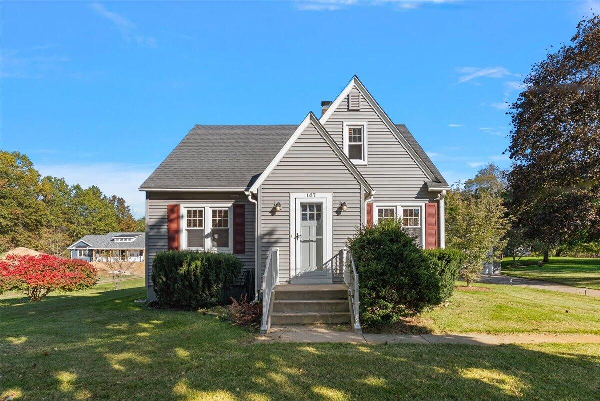 187 N 160th Avenue Holland MI 49424