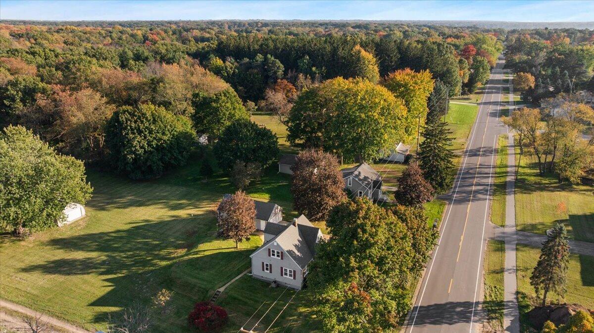 187 N 160th Avenue Holland MI 49424