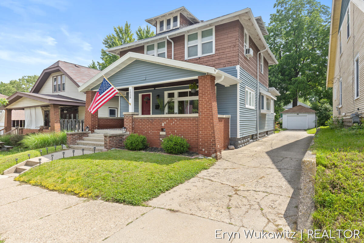 1038 Widdicomb Avenue NW Grand Rapids MI 49504