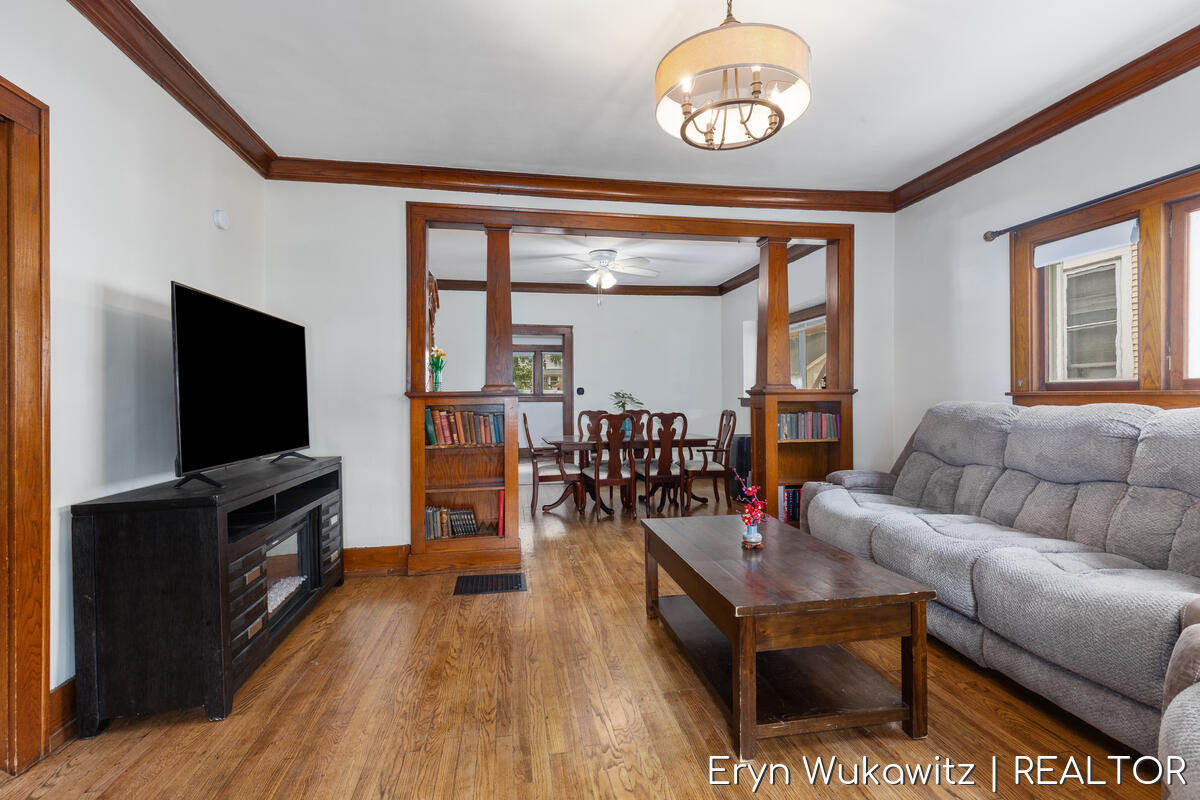 1038 Widdicomb Avenue NW Grand Rapids MI 49504