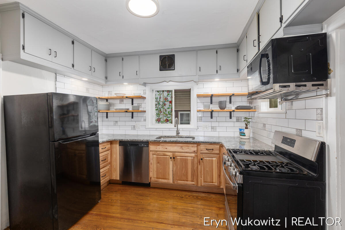 1038 Widdicomb Avenue NW Grand Rapids MI 49504