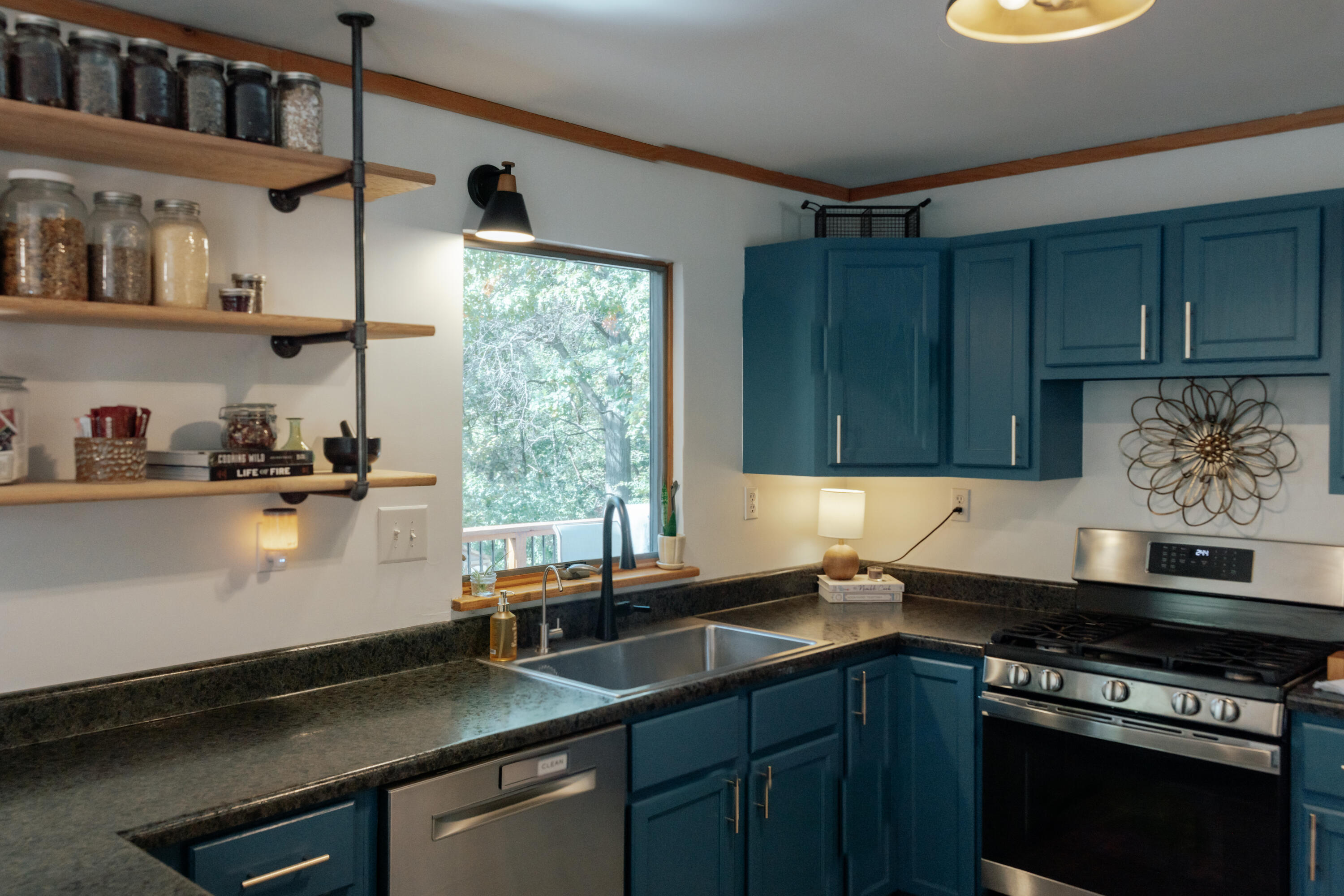 4247 Huntington Avenue NE Grand Rapids MI 49525