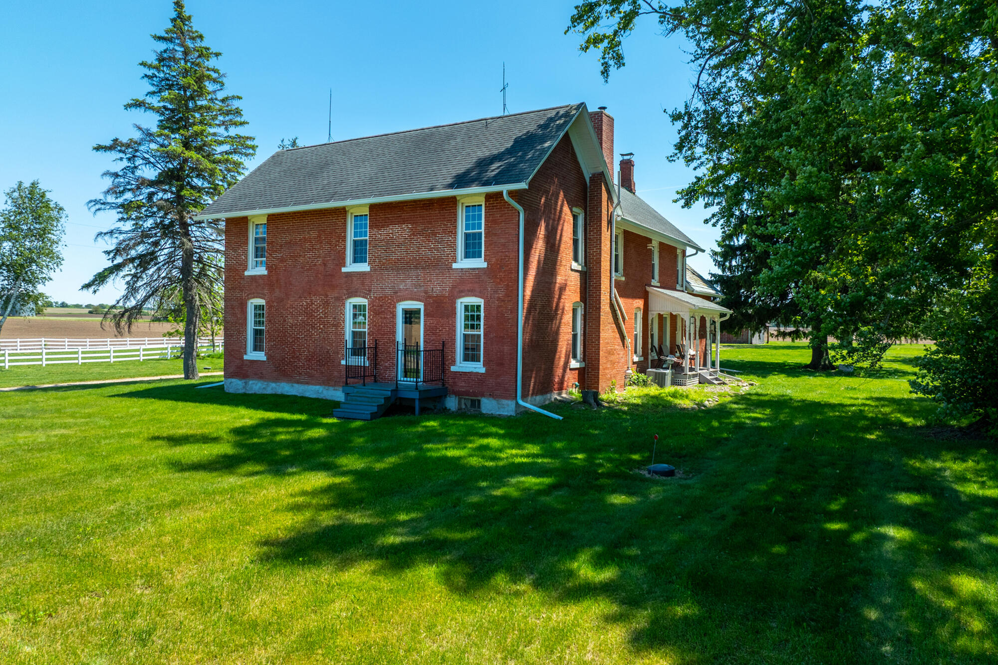 26107 Beeson Street Cassopolis MI 49031