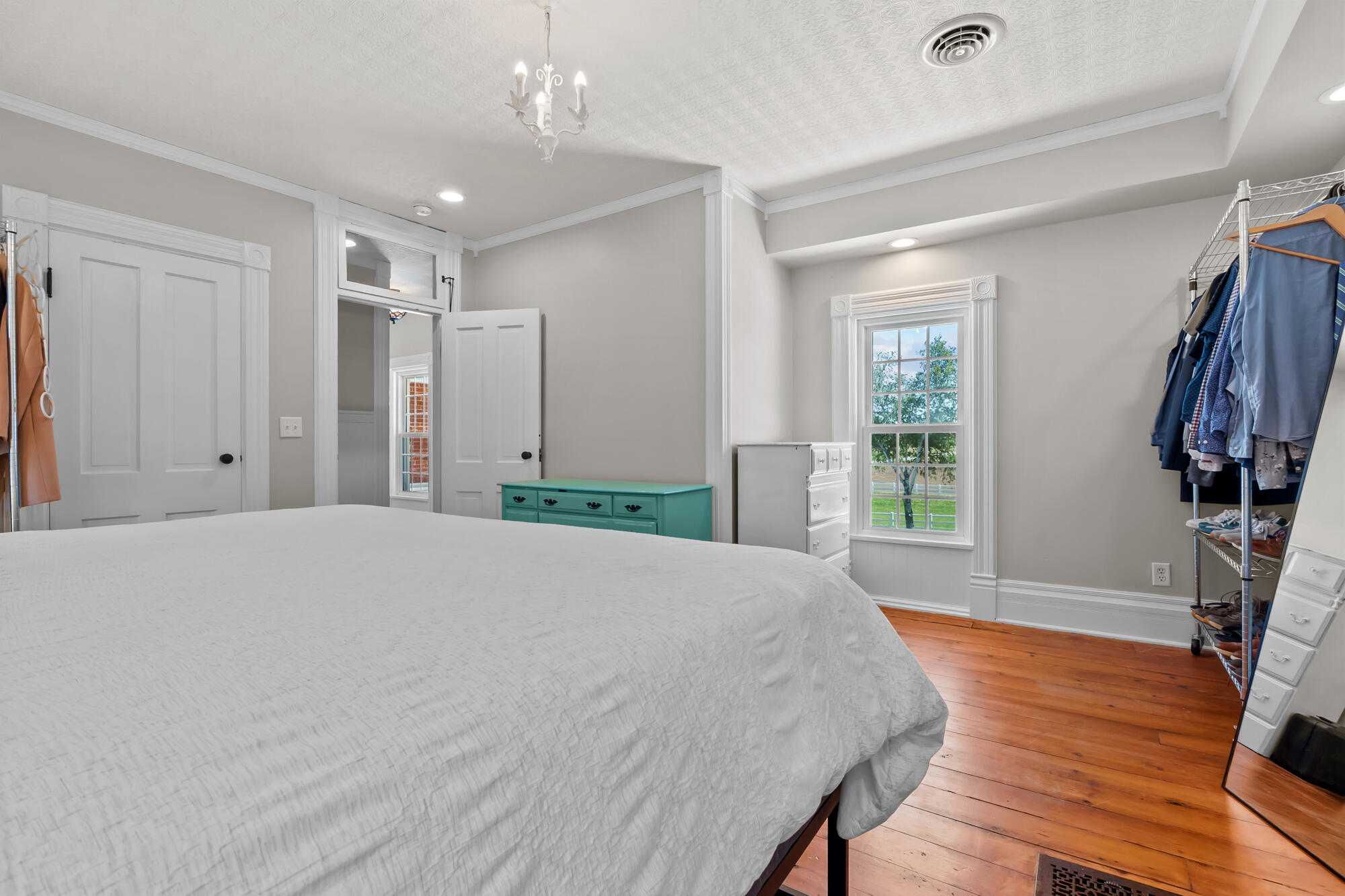 26107 Beeson Street Cassopolis MI 49031