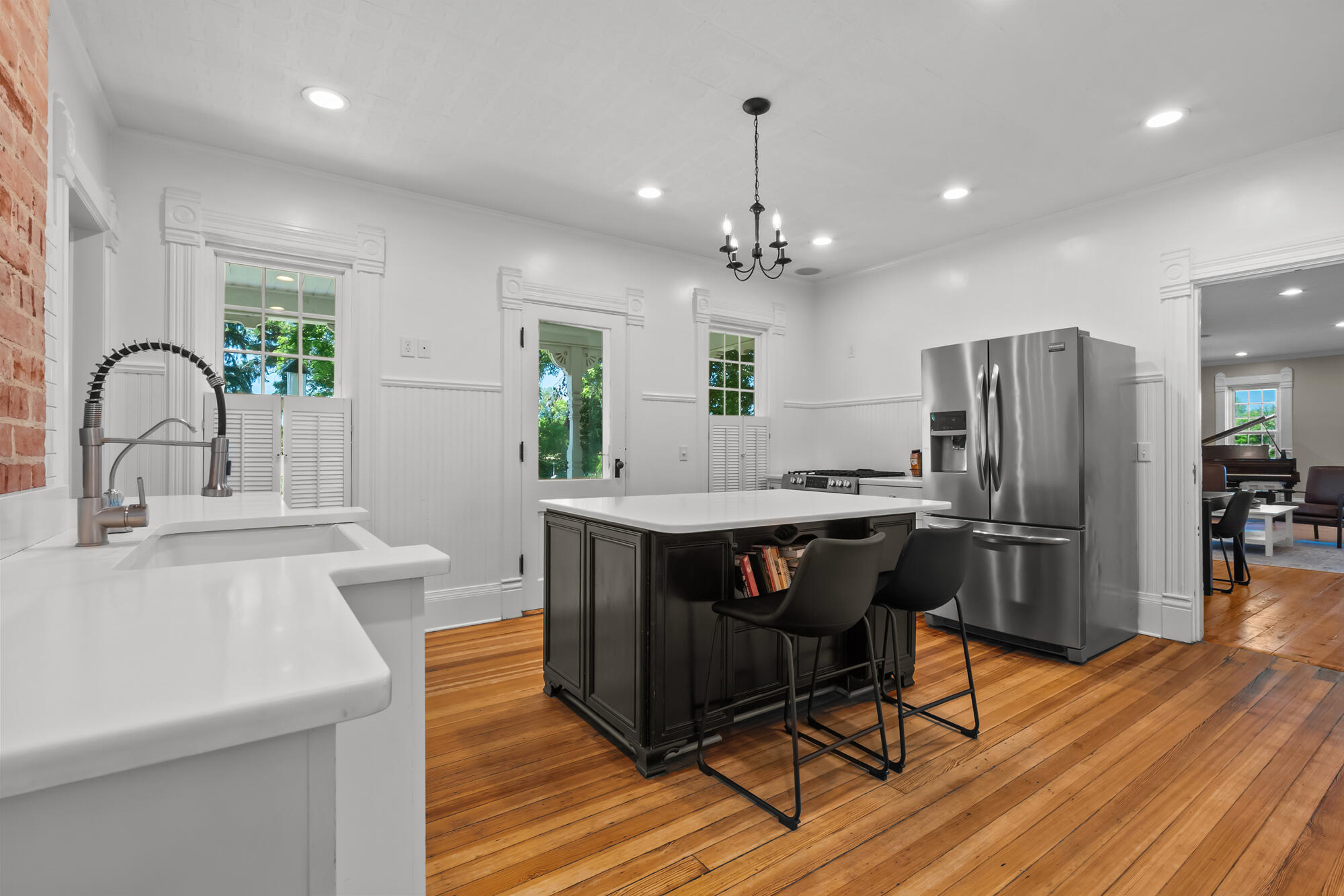 26107 Beeson Street Cassopolis MI 49031