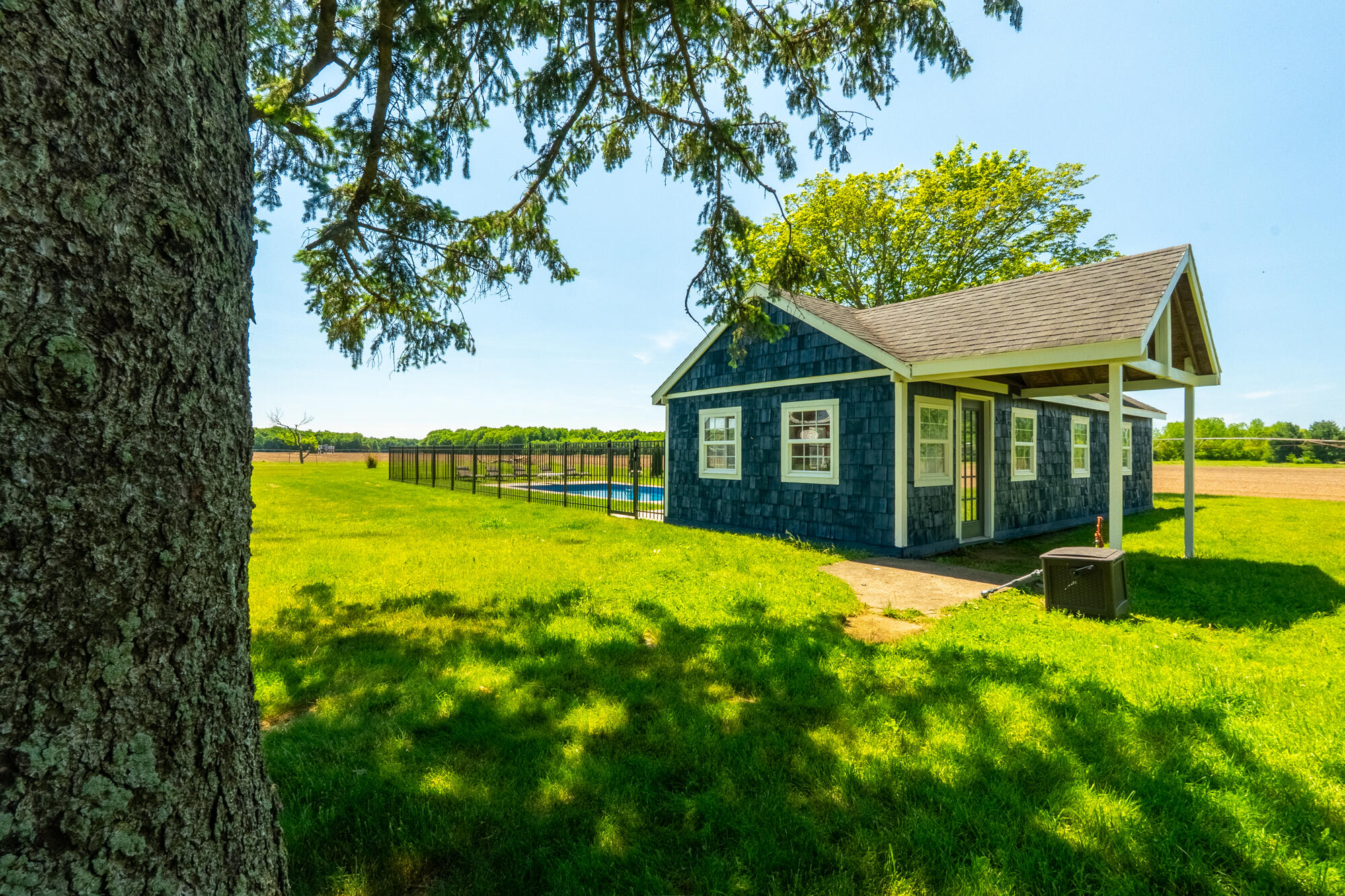 26107 Beeson Street Cassopolis MI 49031