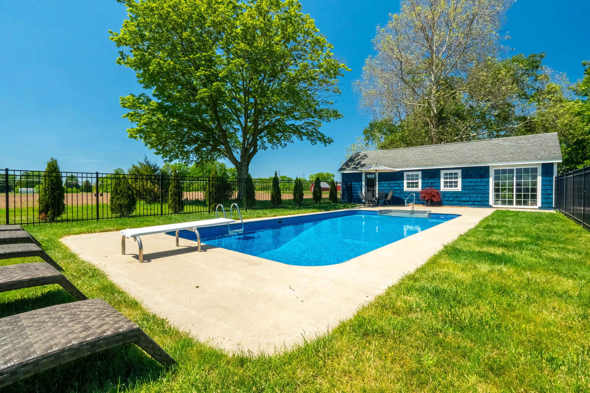 26107 Beeson Street Cassopolis MI 49031