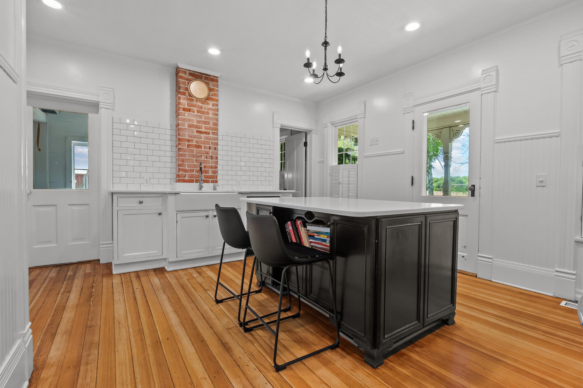 26107 Beeson Street Cassopolis MI 49031
