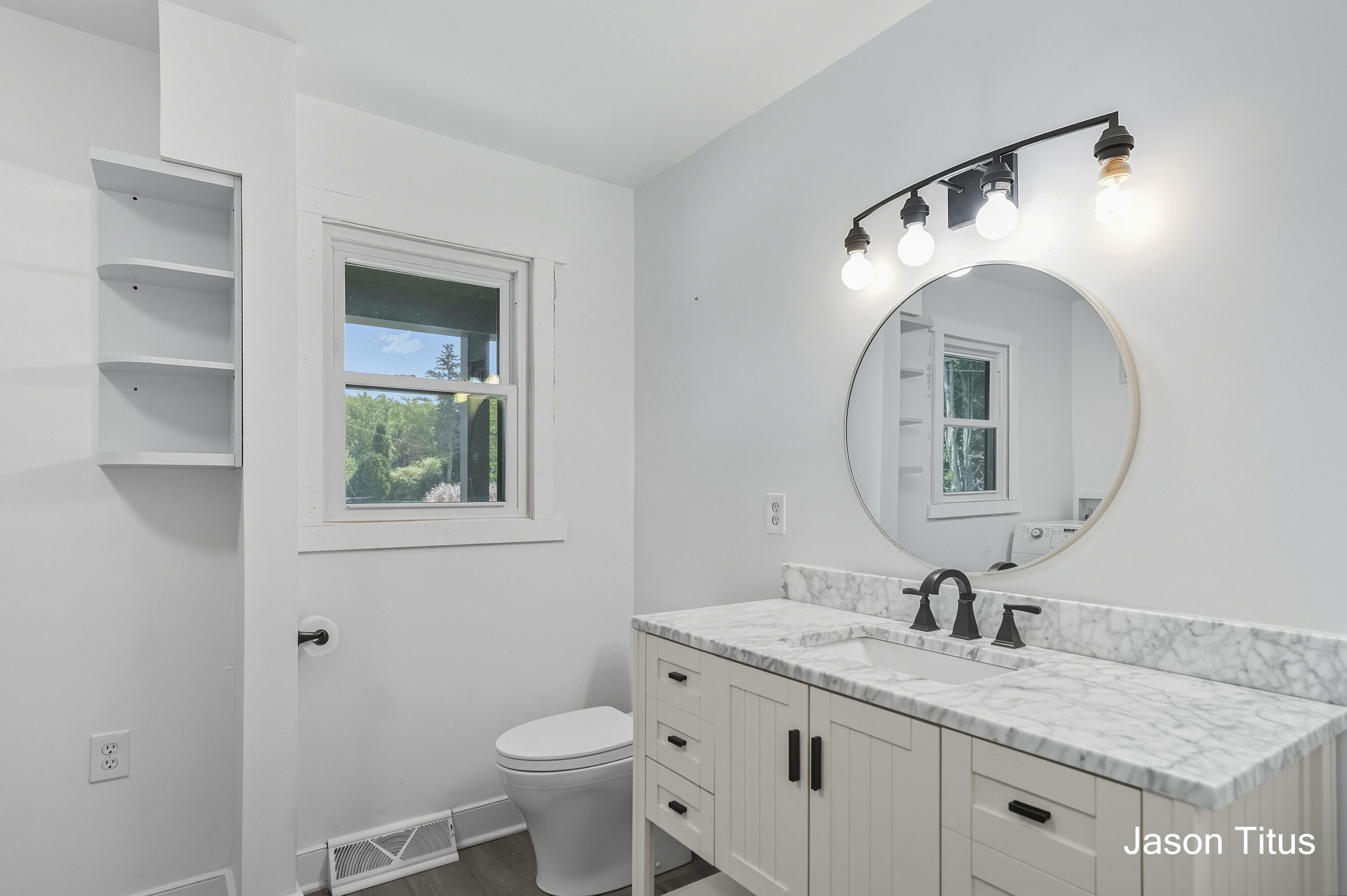 201 Shore Haven Drive SE Grand Rapids MI 49546