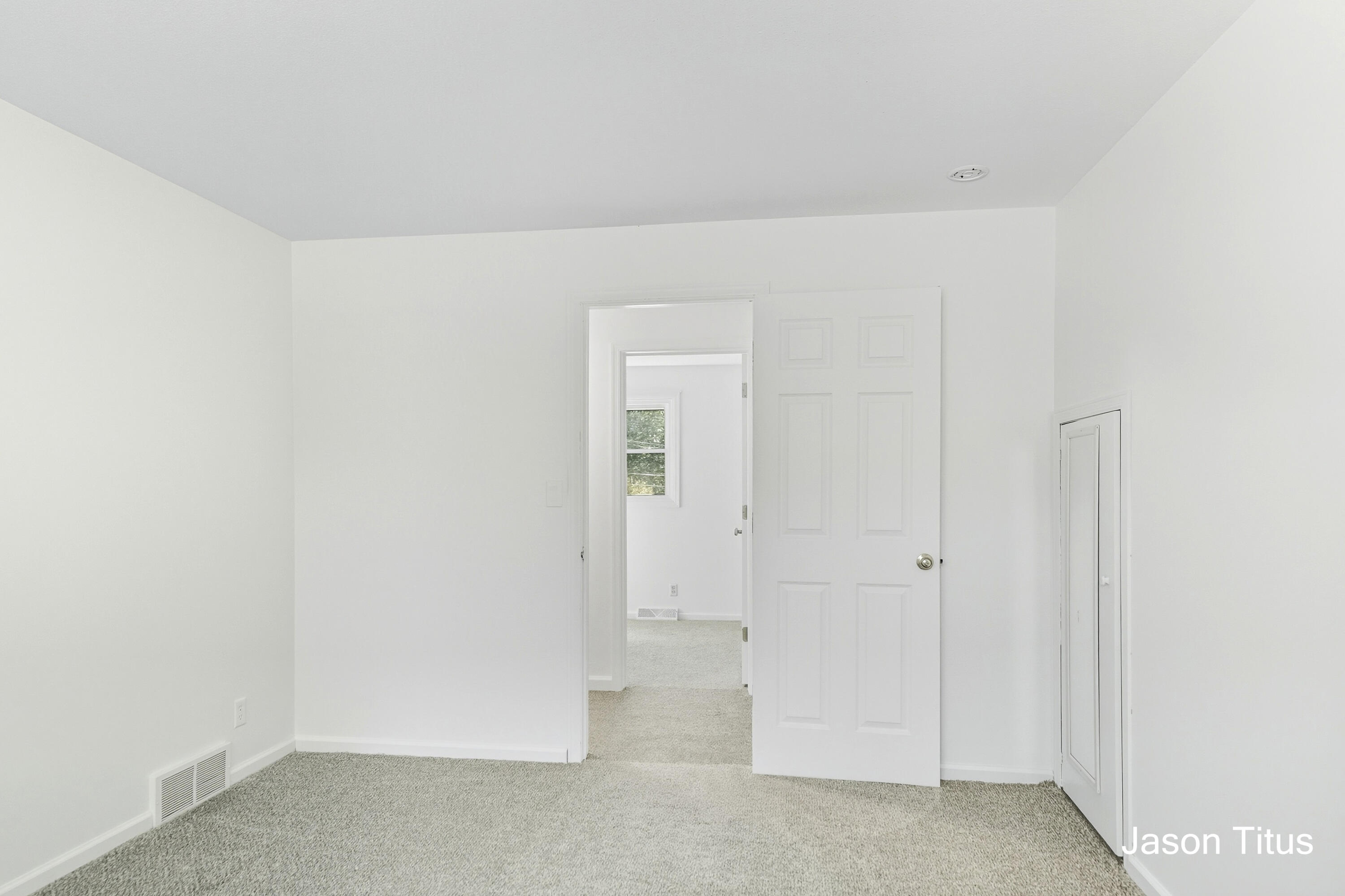 201 Shore Haven Drive SE Grand Rapids MI 49546