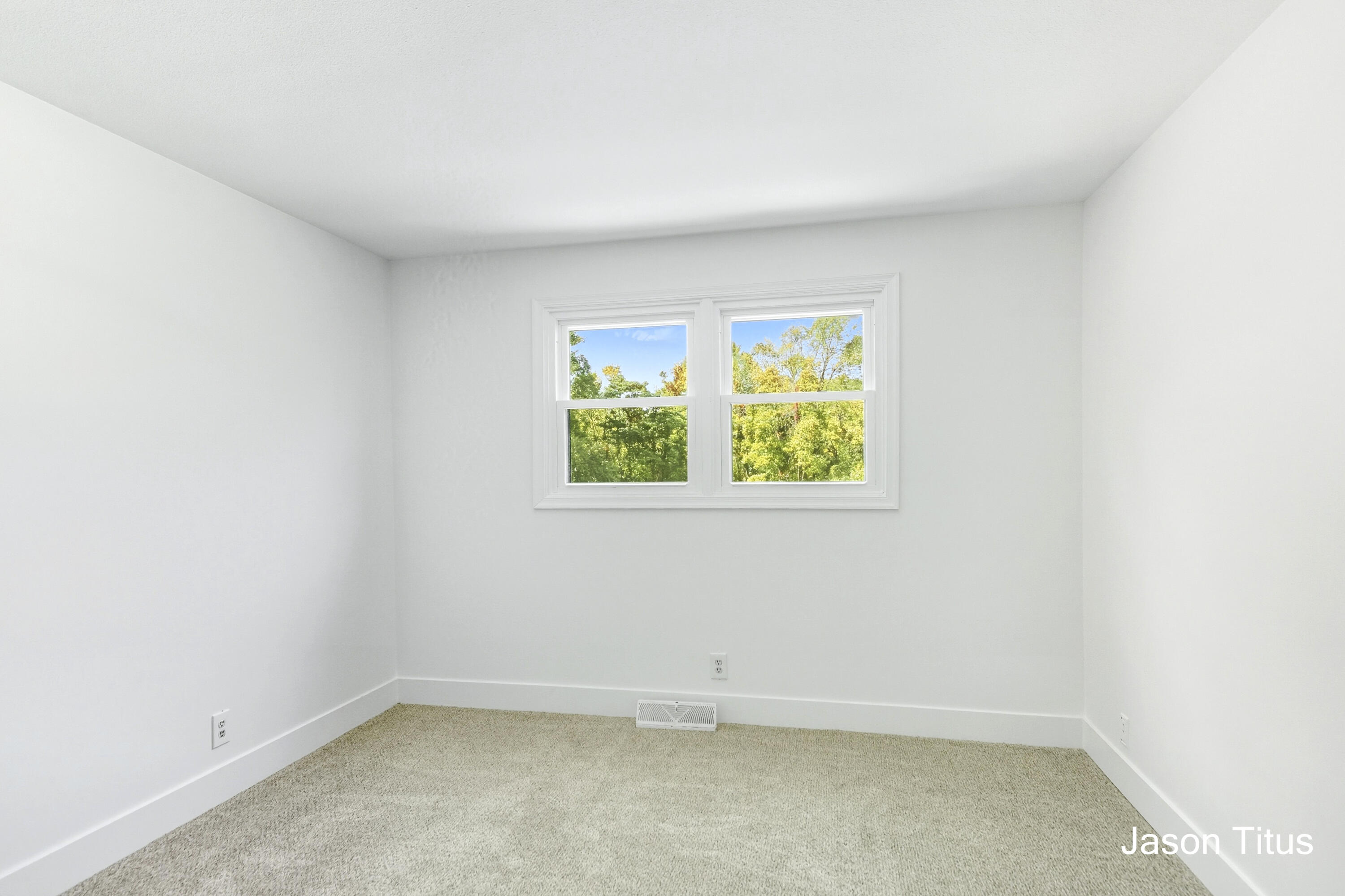 201 Shore Haven Drive SE Grand Rapids MI 49546