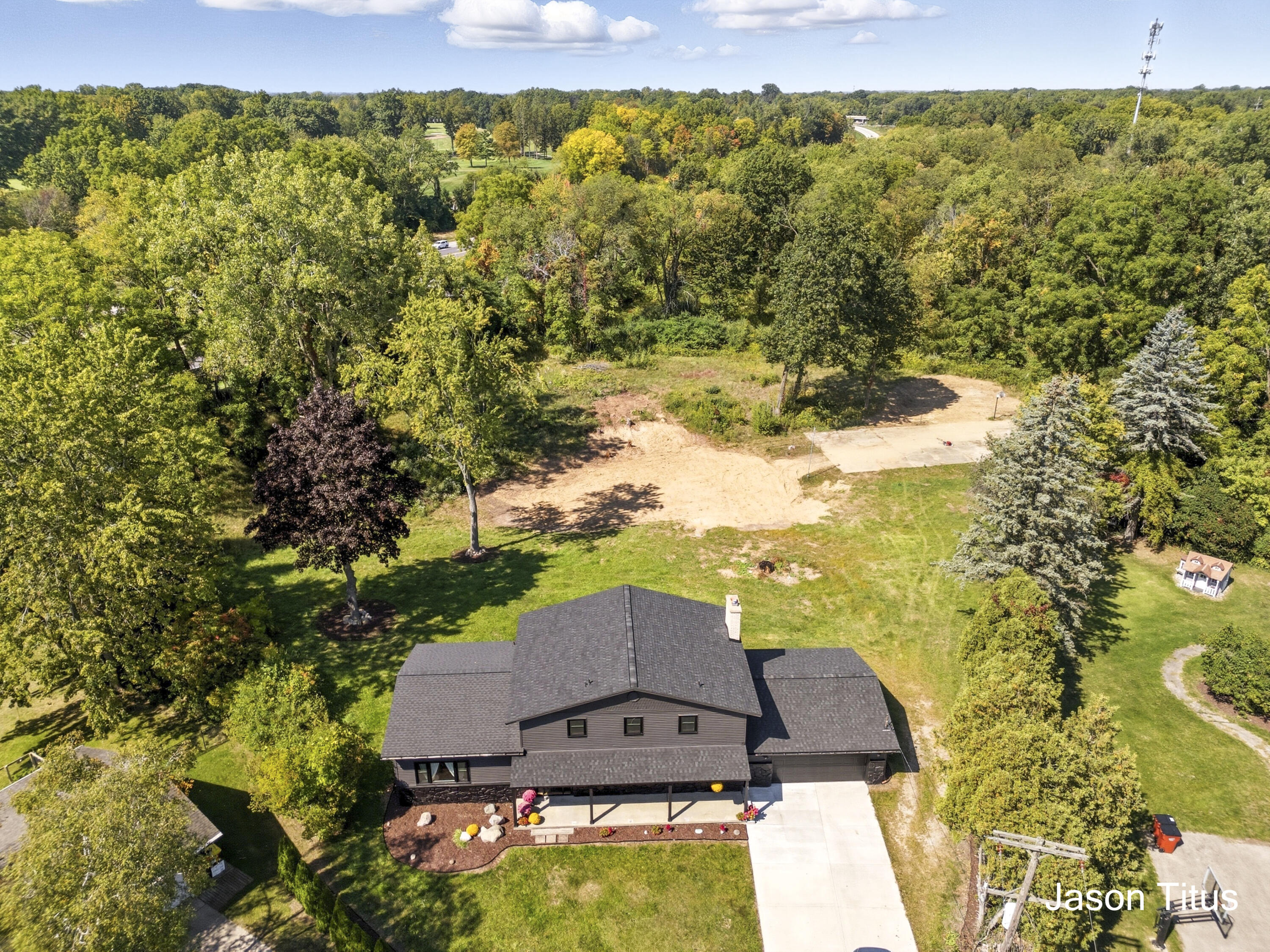 201 Shore Haven Drive SE Grand Rapids MI 49546