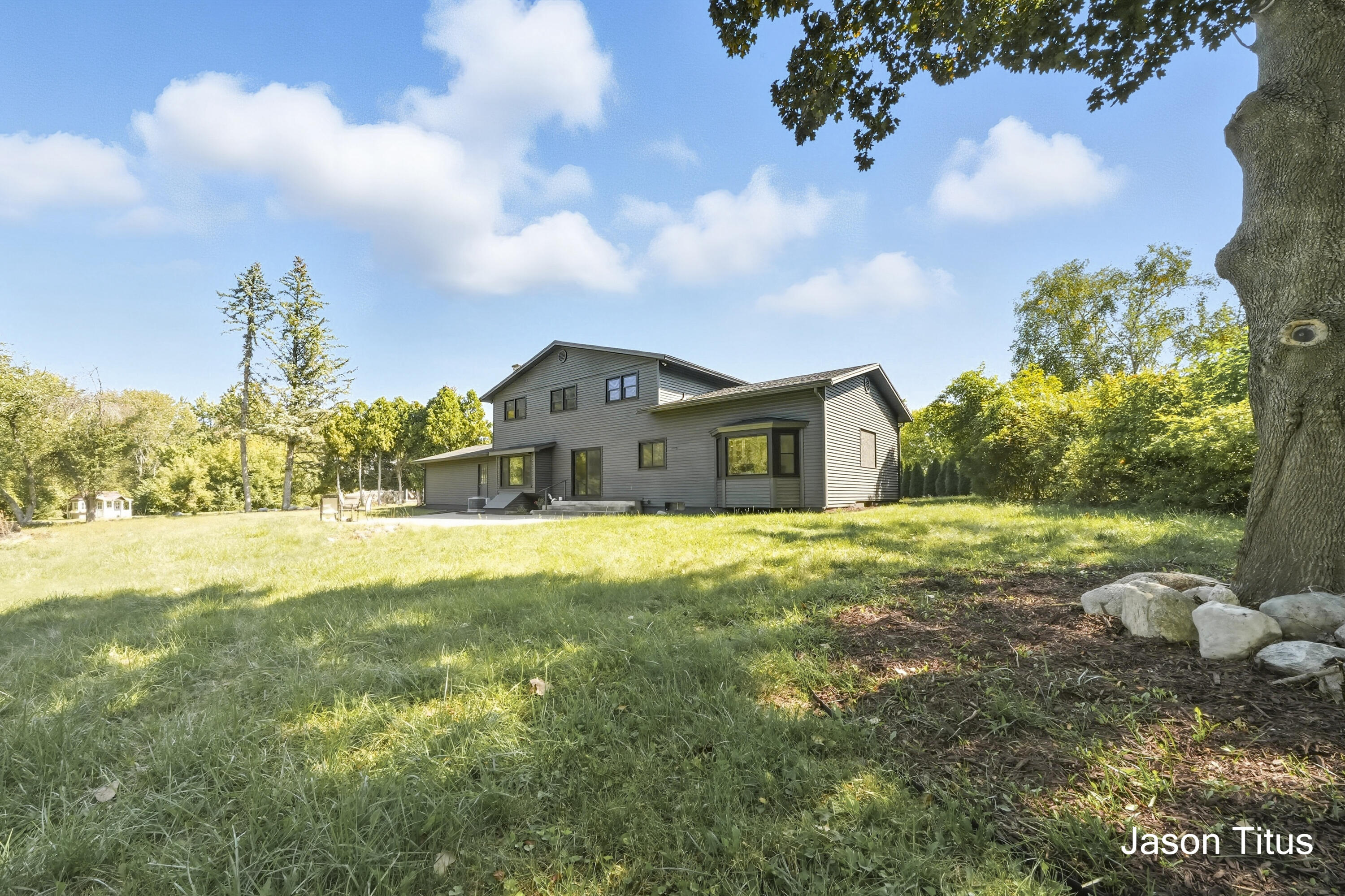 201 Shore Haven Drive SE Grand Rapids MI 49546