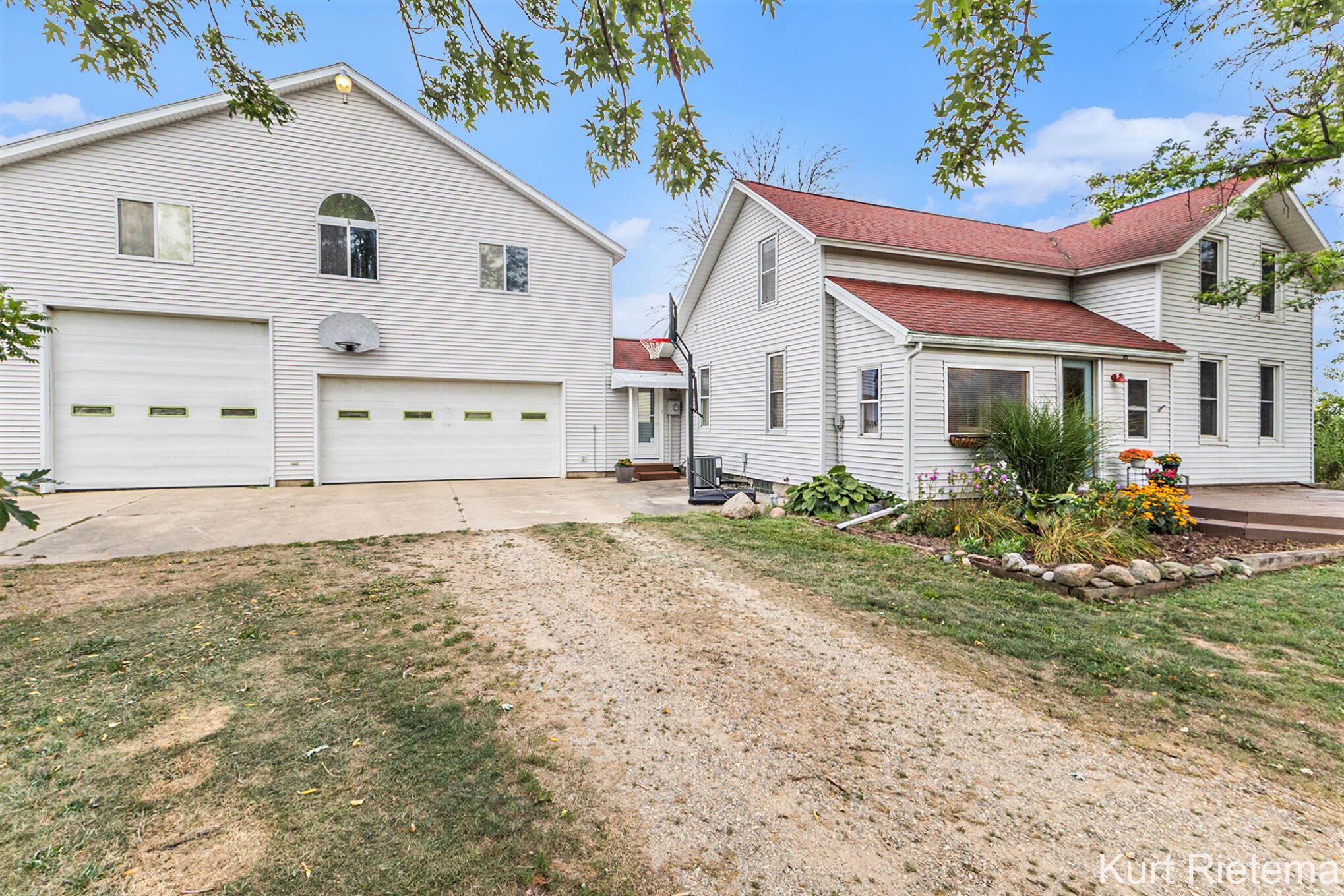11593 Greenly Street Holland MI 49424