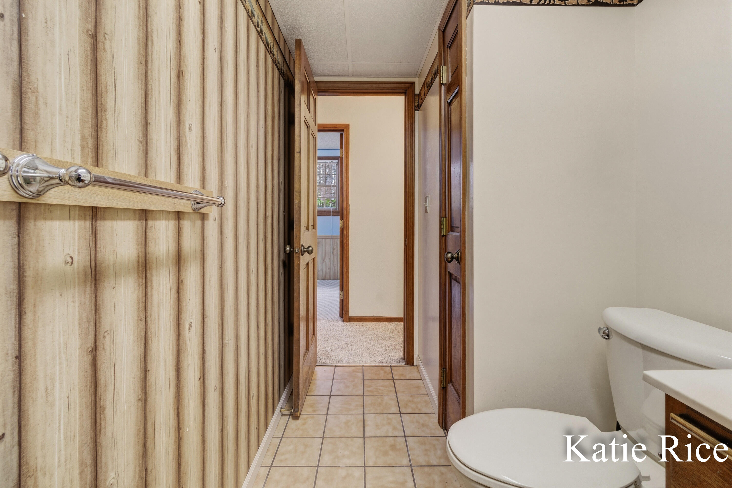 938 N Scenic Drive Muskegon MI 49445