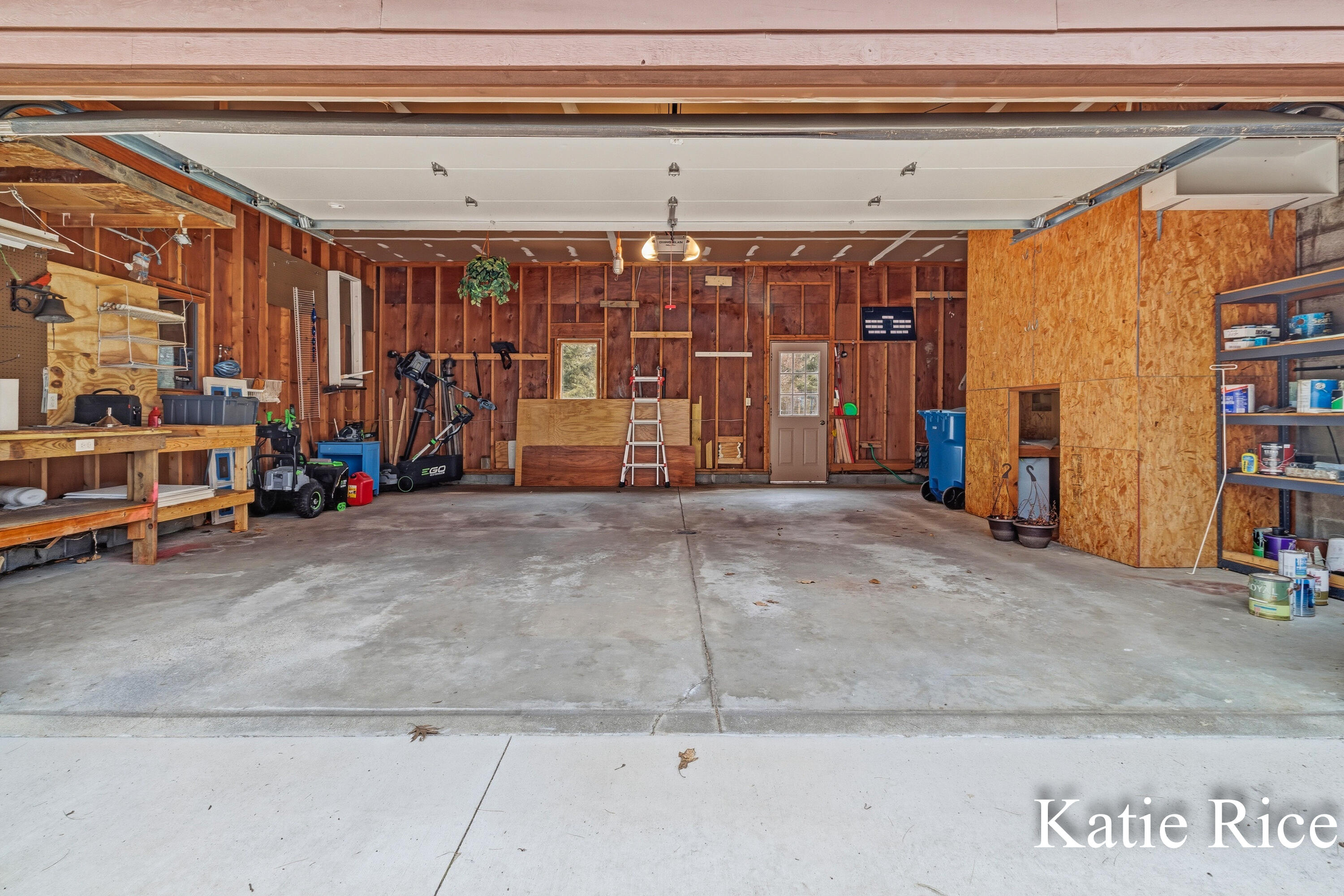 938 N Scenic Drive Muskegon MI 49445