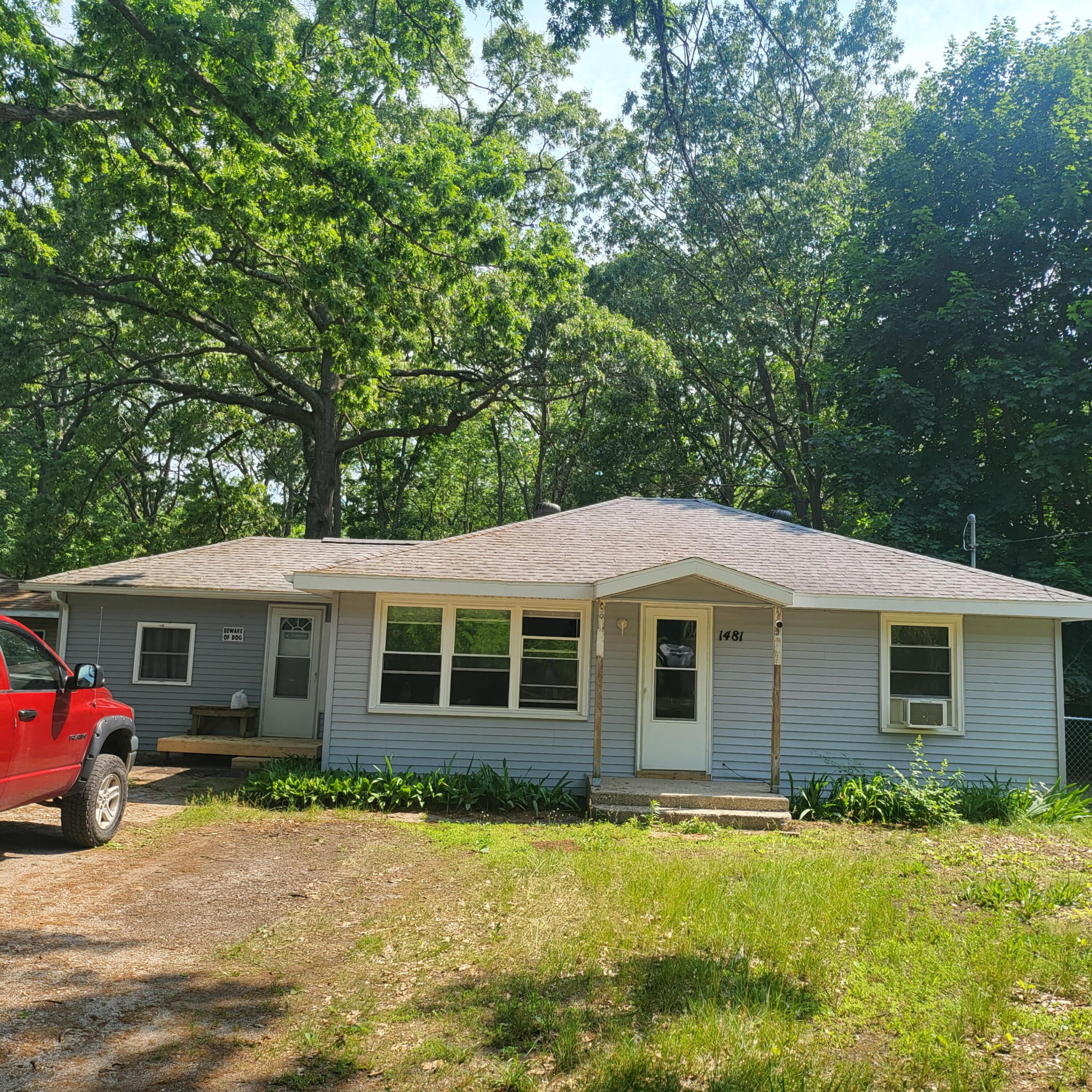 1481 Canterbury Avenue Muskegon MI 49444