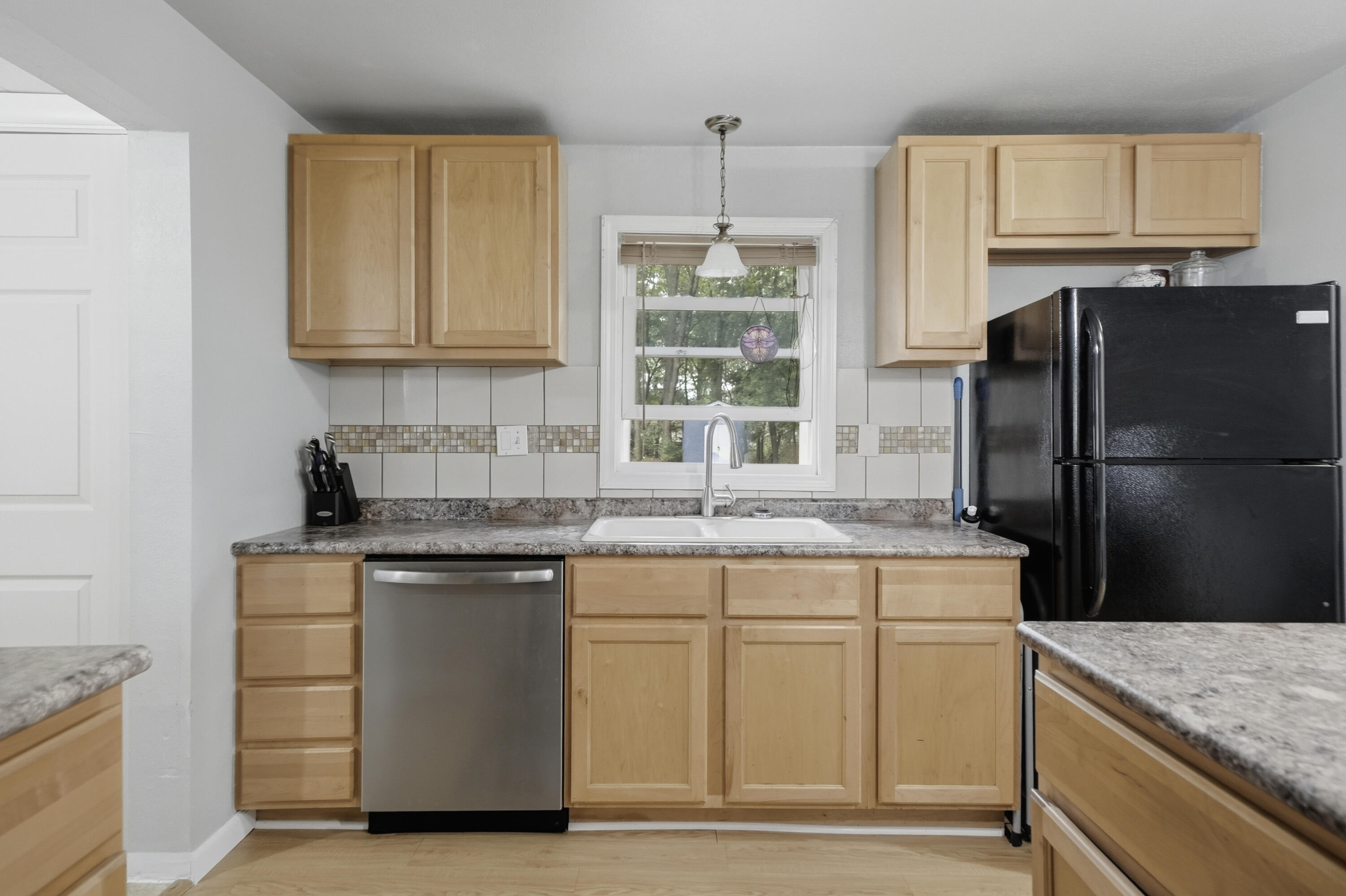 1481 Canterbury Avenue Muskegon MI 49444
