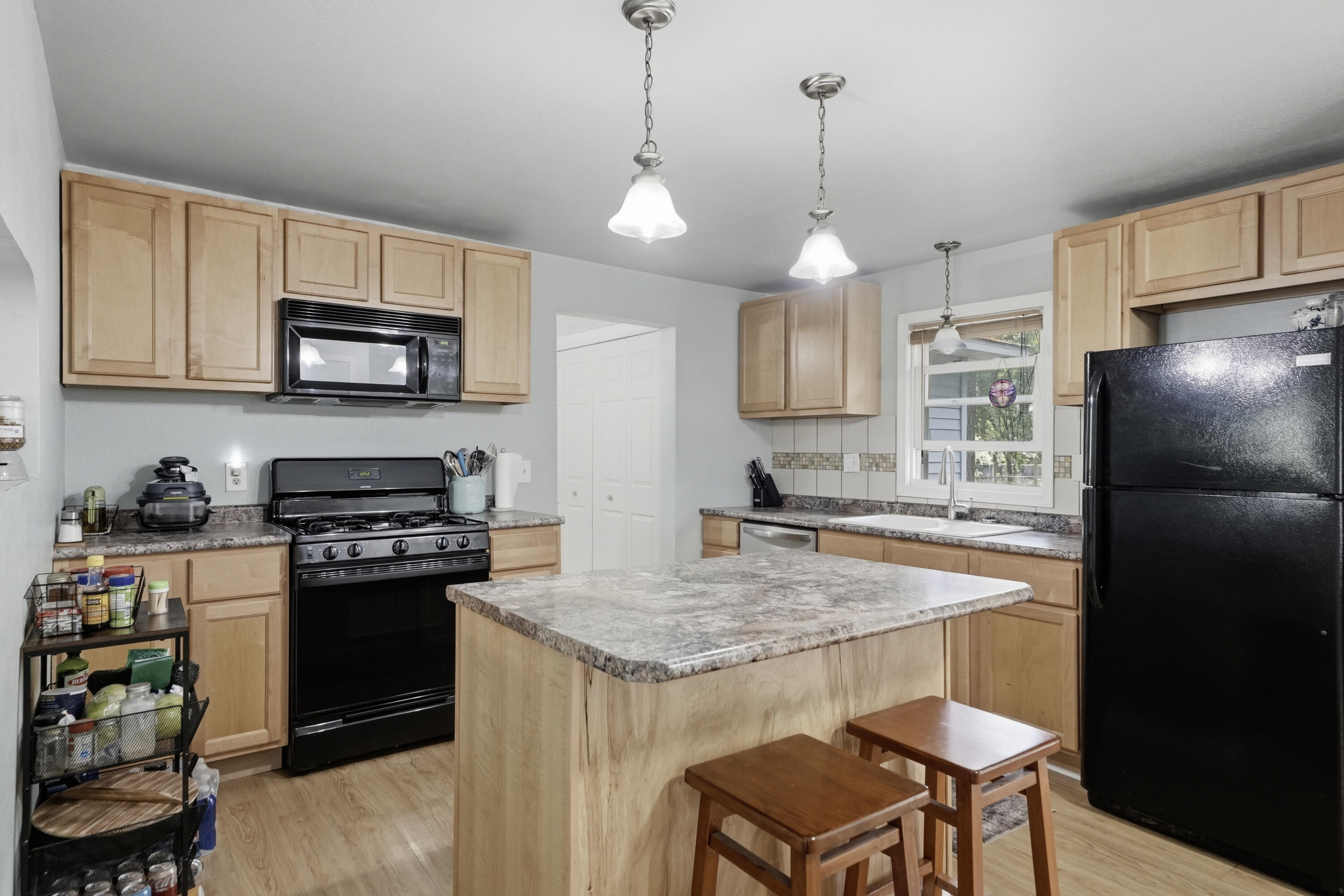 1481 Canterbury Avenue Muskegon MI 49444