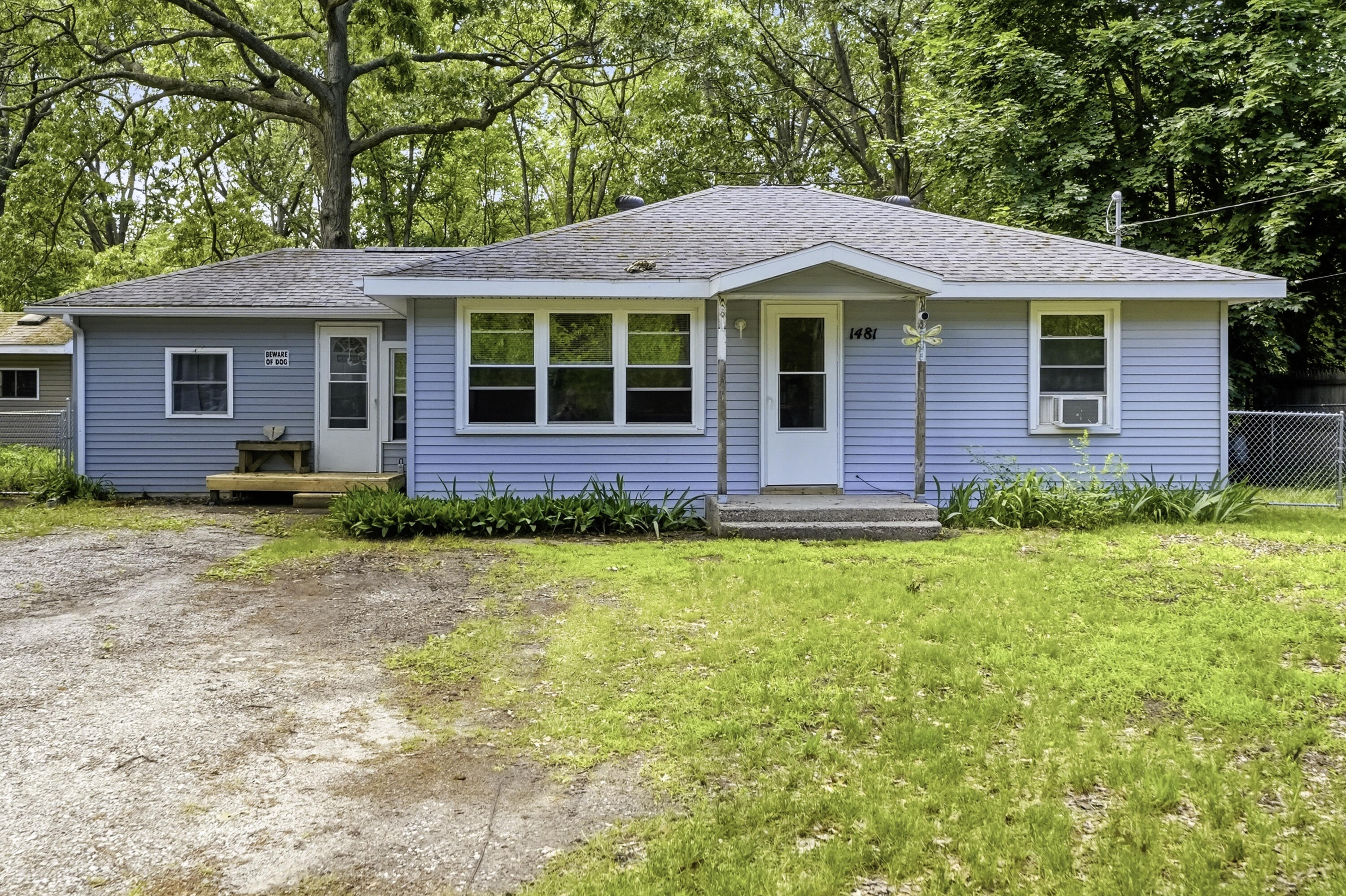1481 Canterbury Avenue Muskegon MI 49444