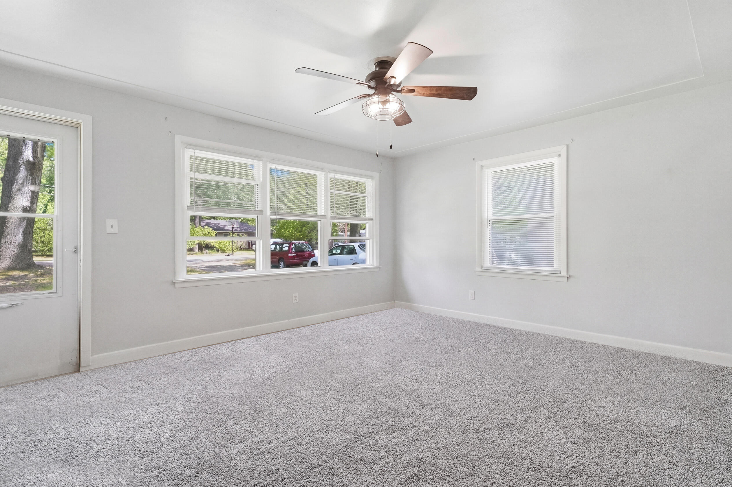 1481 Canterbury Avenue Muskegon MI 49444