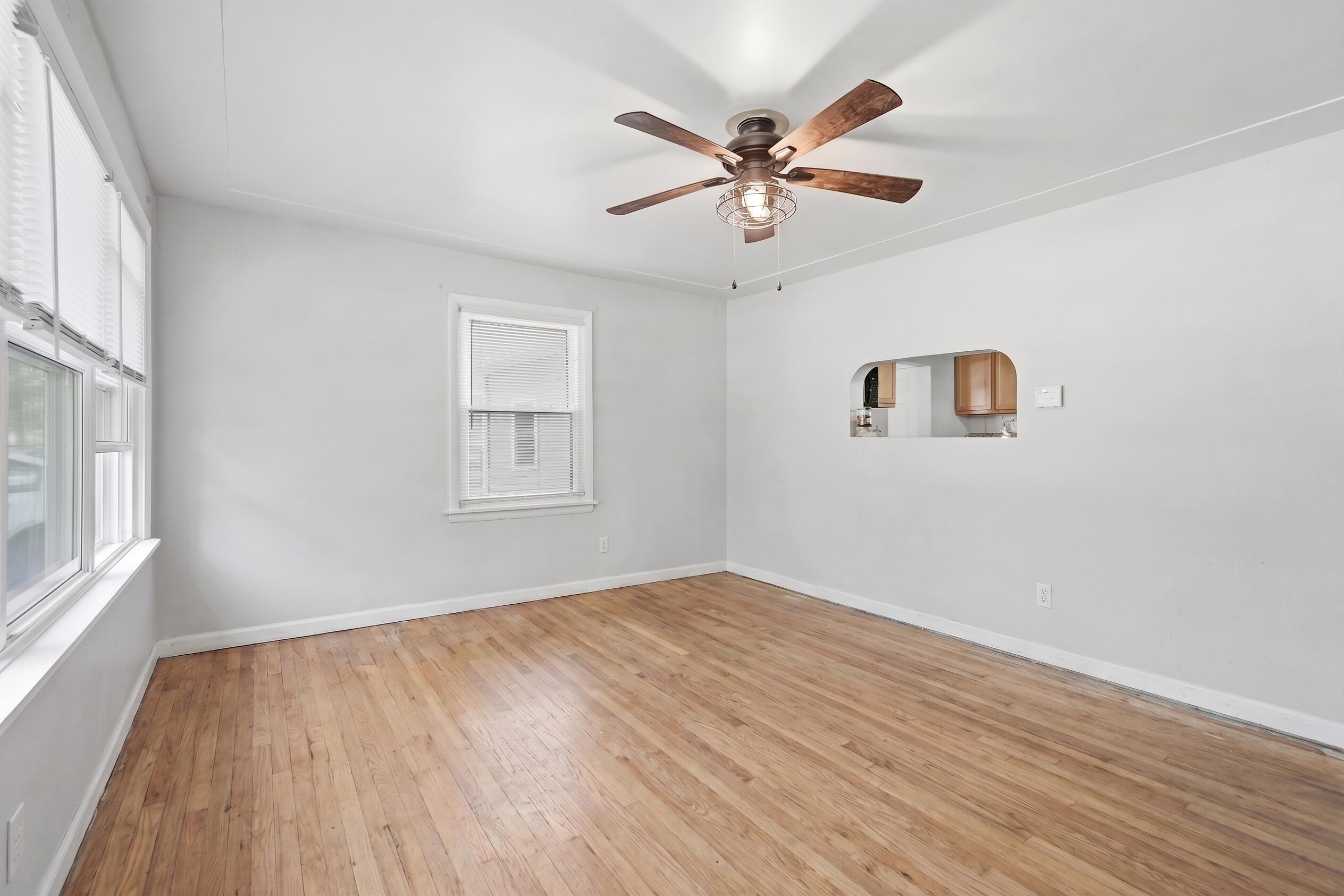 1481 Canterbury Avenue Muskegon MI 49444