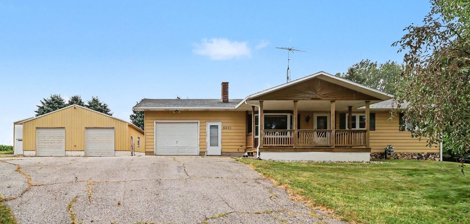 4890 W Kinney Road Ludington MI 49431