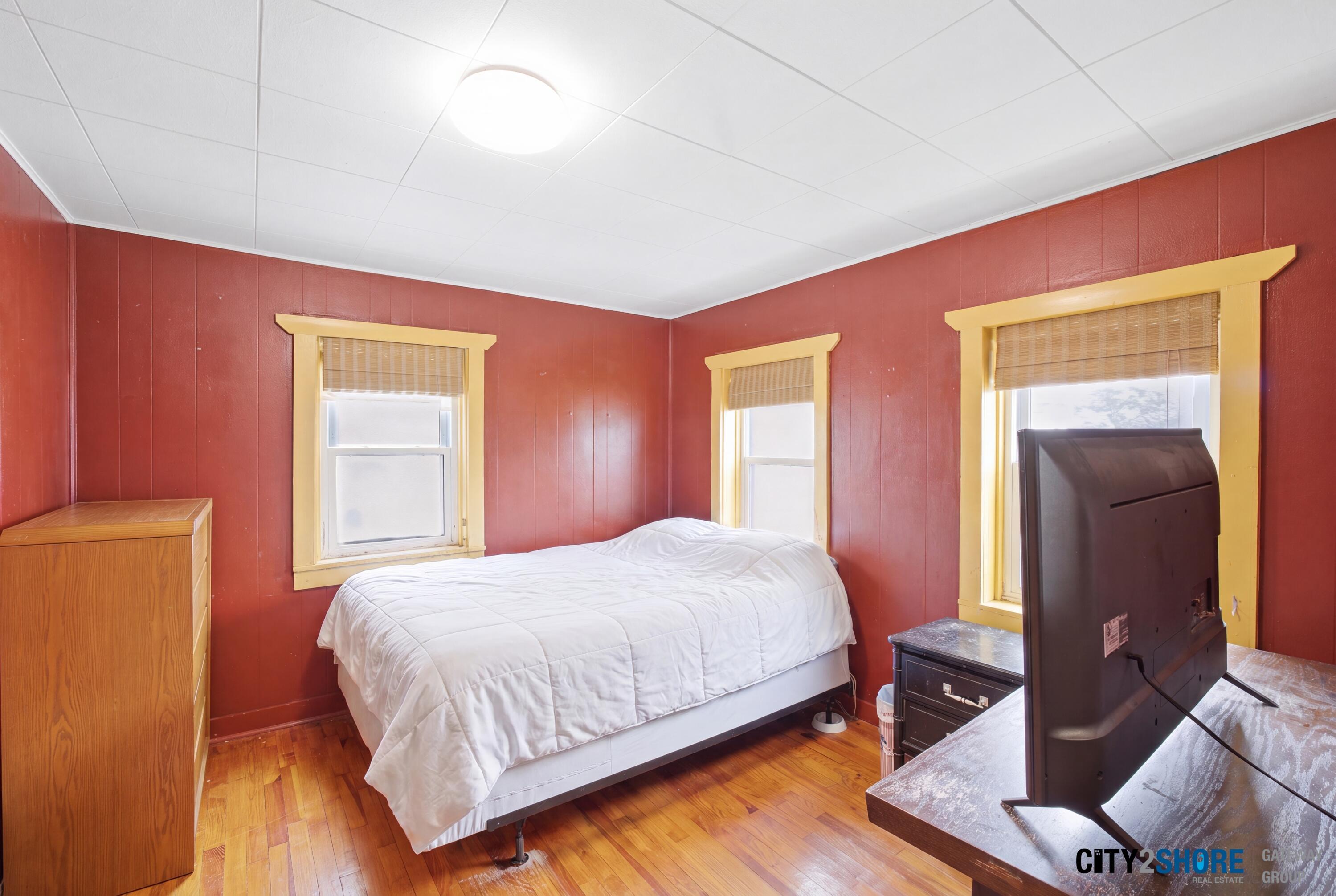 413 N 6th Street Grand Haven MI 49417