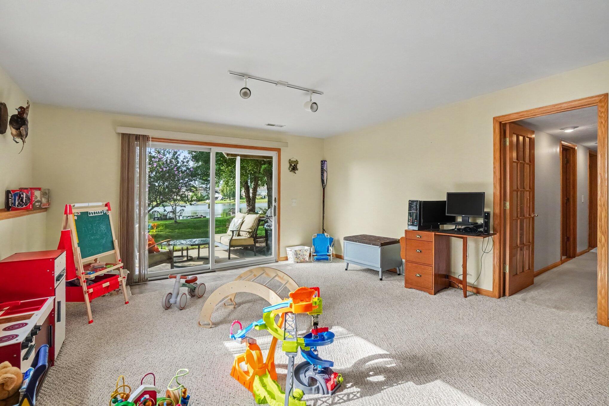2985 Riley Ridge Road Holland MI 49424
