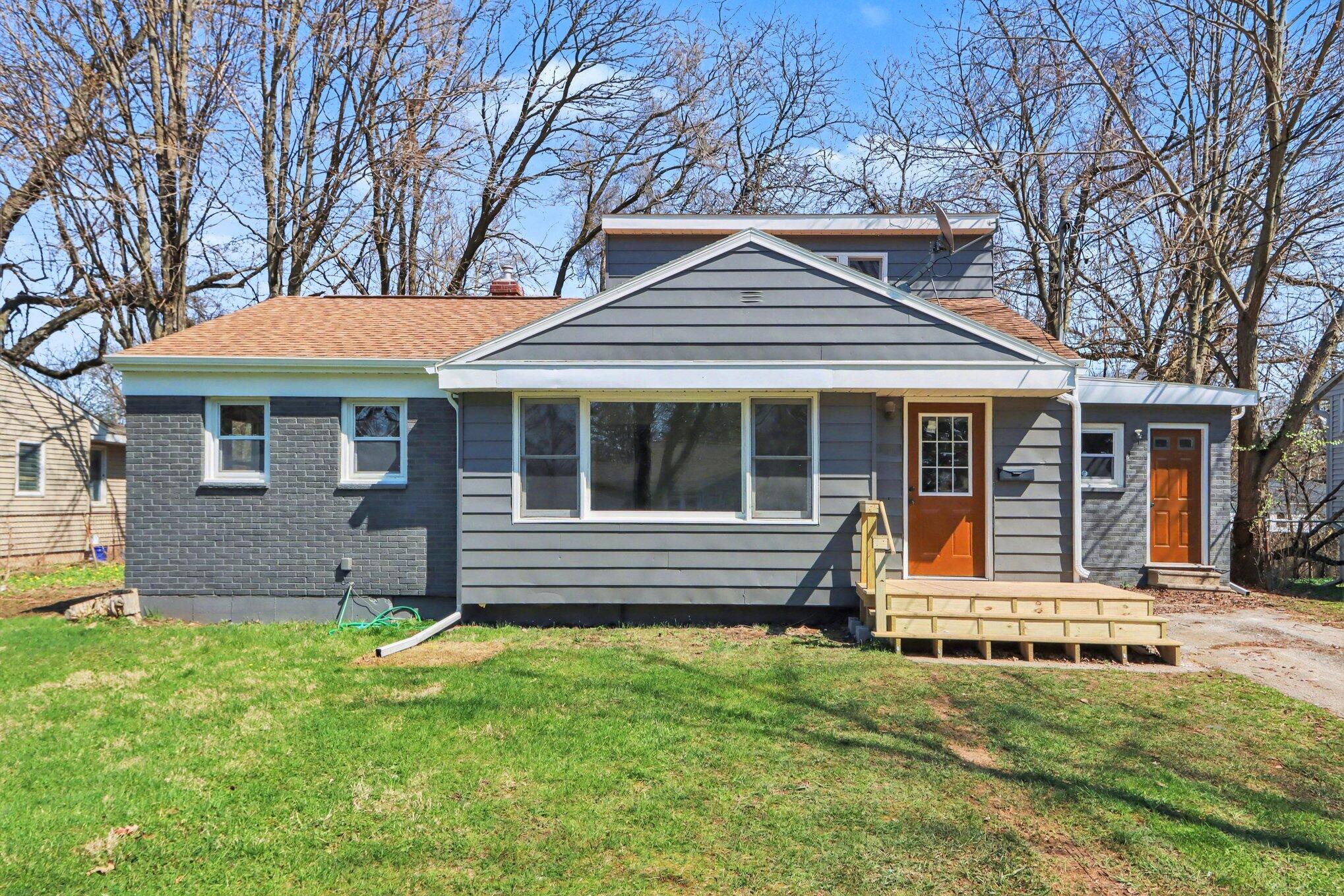 1332 Manor Street Kalamazoo MI 49006