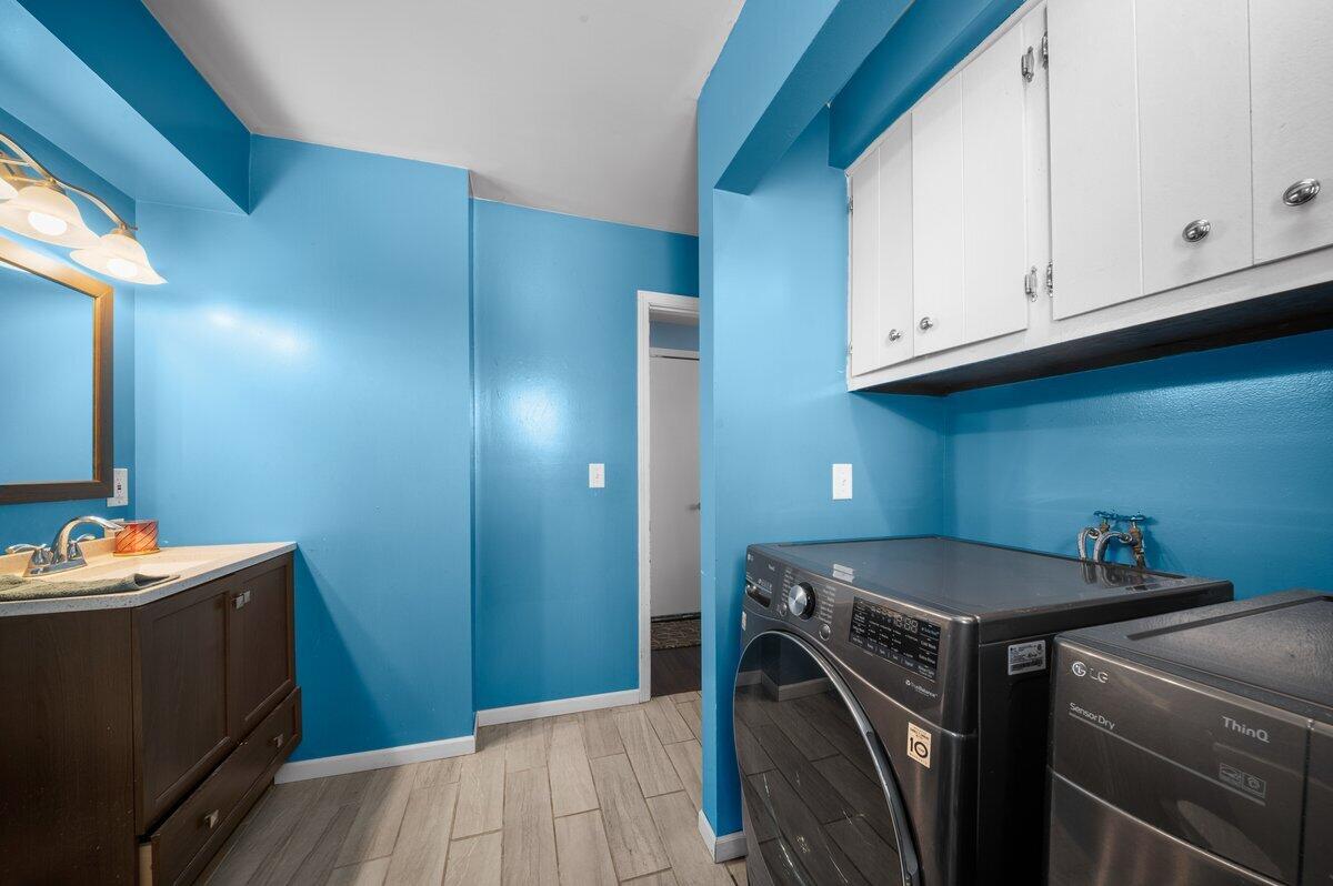 4154 Sand Creek Drive NW Grand Rapids MI 49544