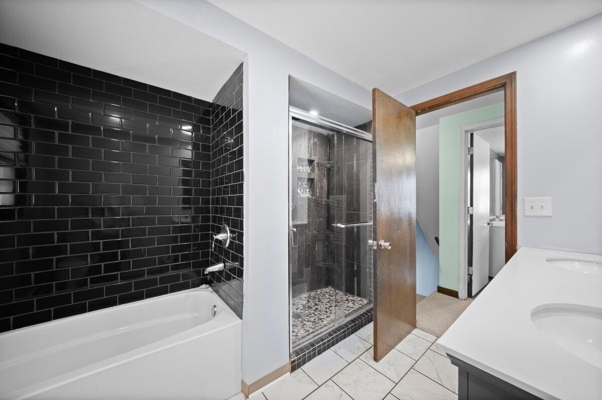 4154 Sand Creek Drive NW Grand Rapids MI 49544