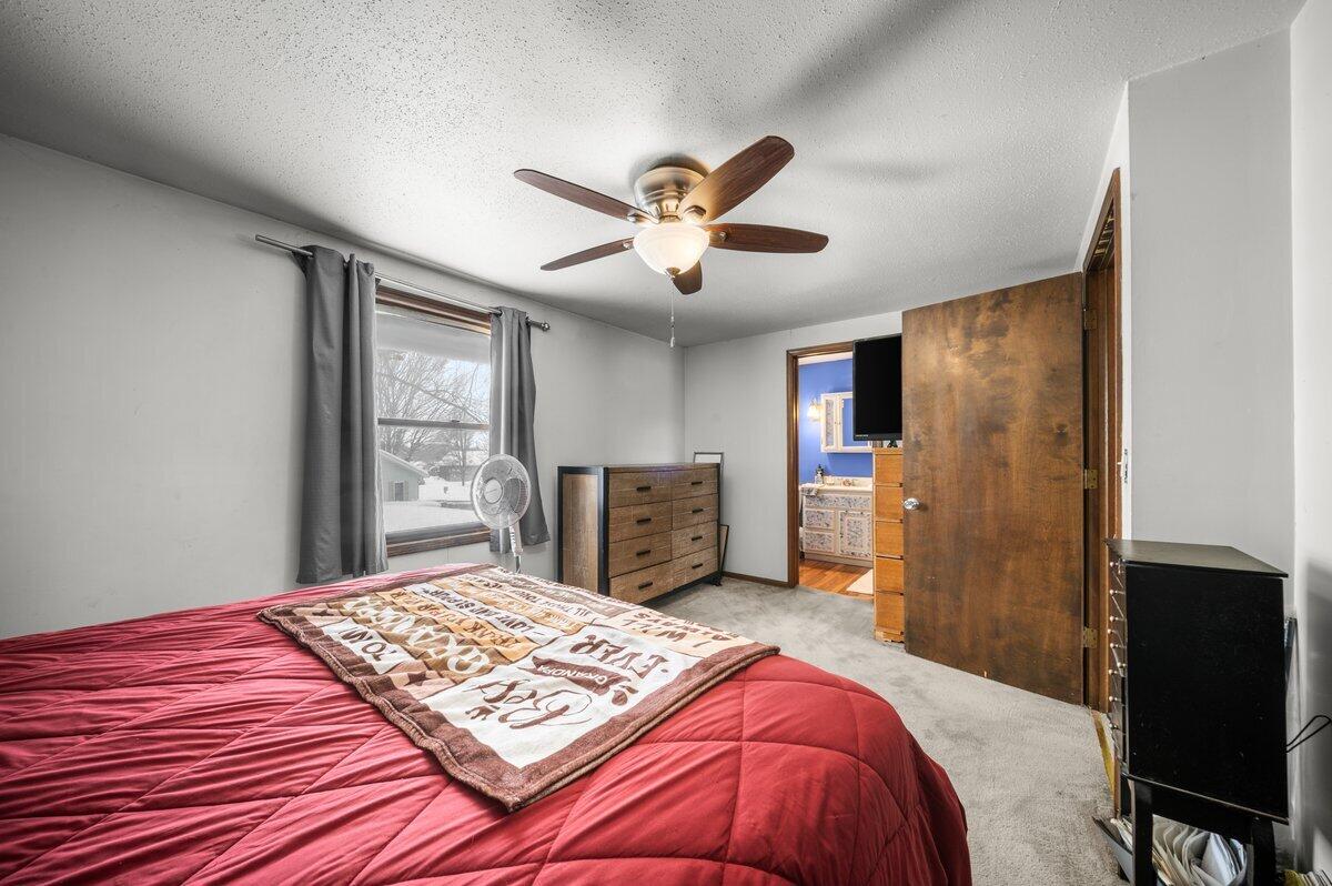 4154 Sand Creek Drive NW Grand Rapids MI 49544