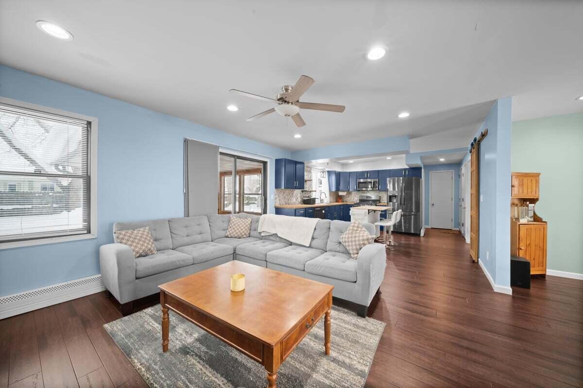 4154 Sand Creek Drive NW Grand Rapids MI 49544