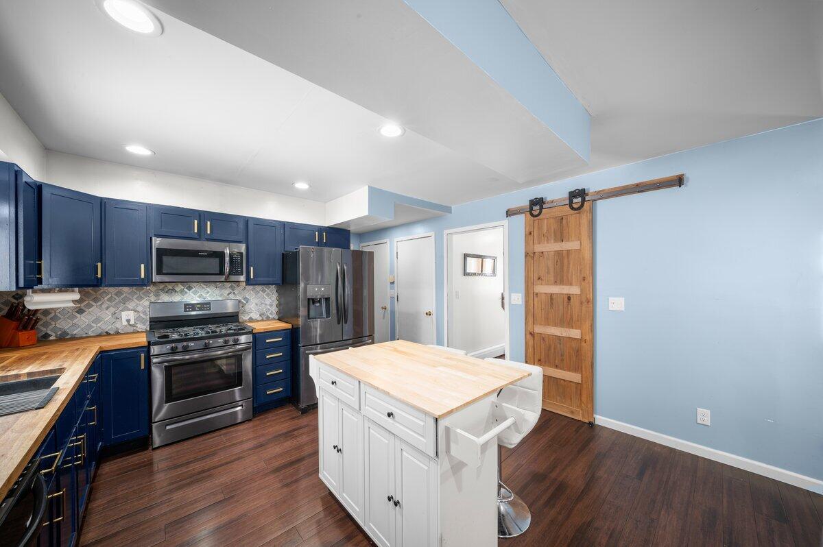 4154 Sand Creek Drive NW Grand Rapids MI 49544