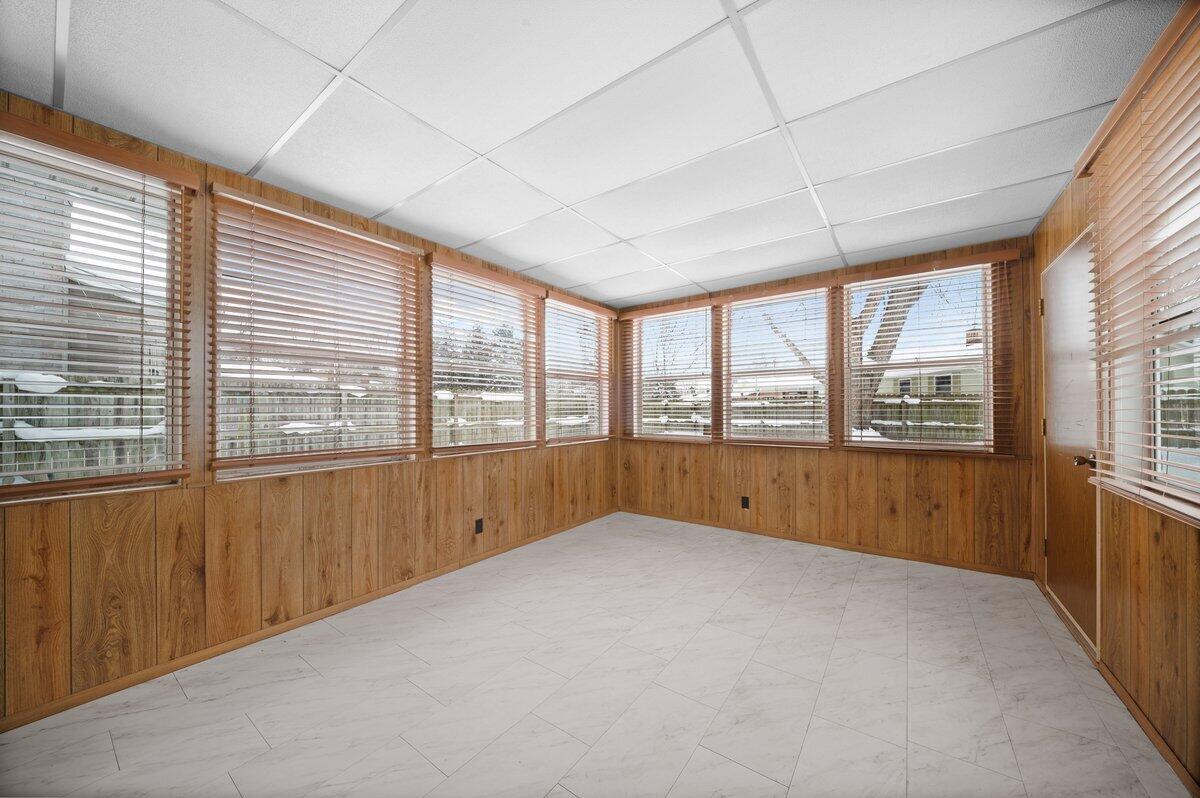 4154 Sand Creek Drive NW Grand Rapids MI 49544