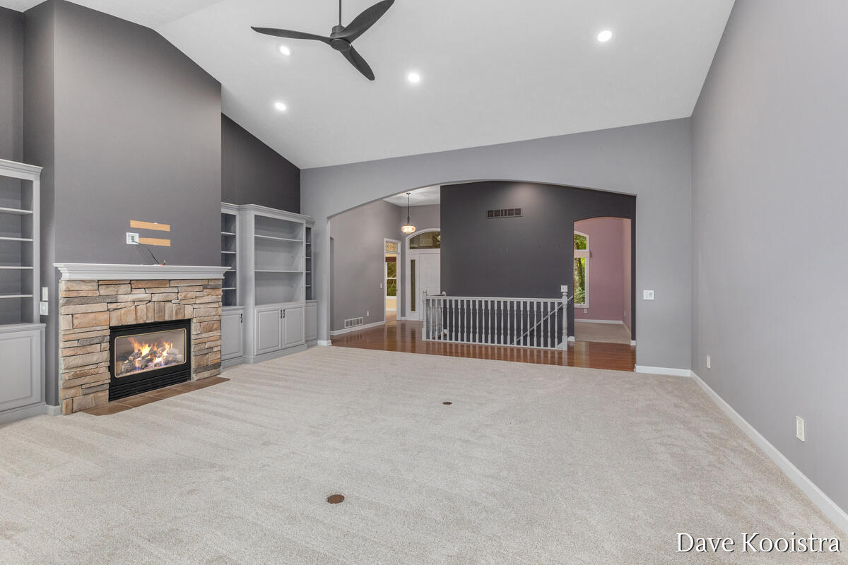 5133 Streamside Court NE Rockford MI 49341