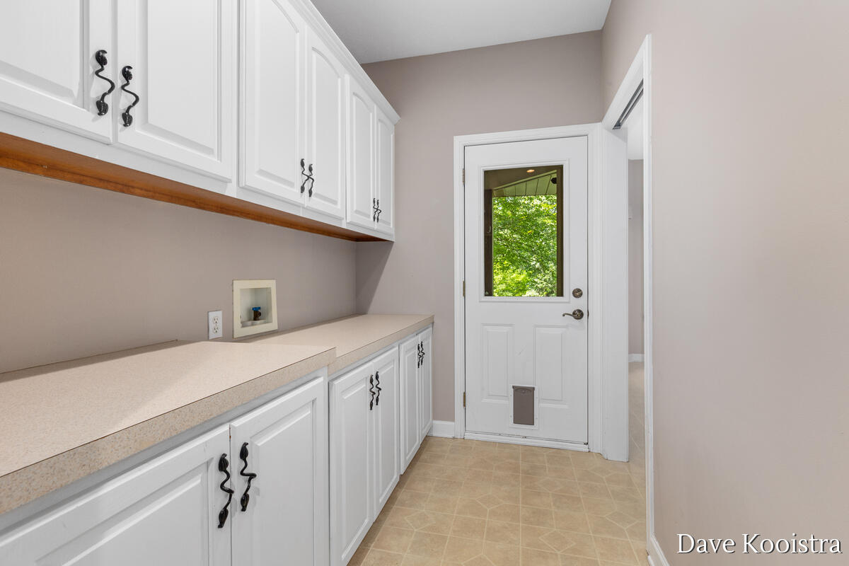 5133 Streamside Court NE Rockford MI 49341