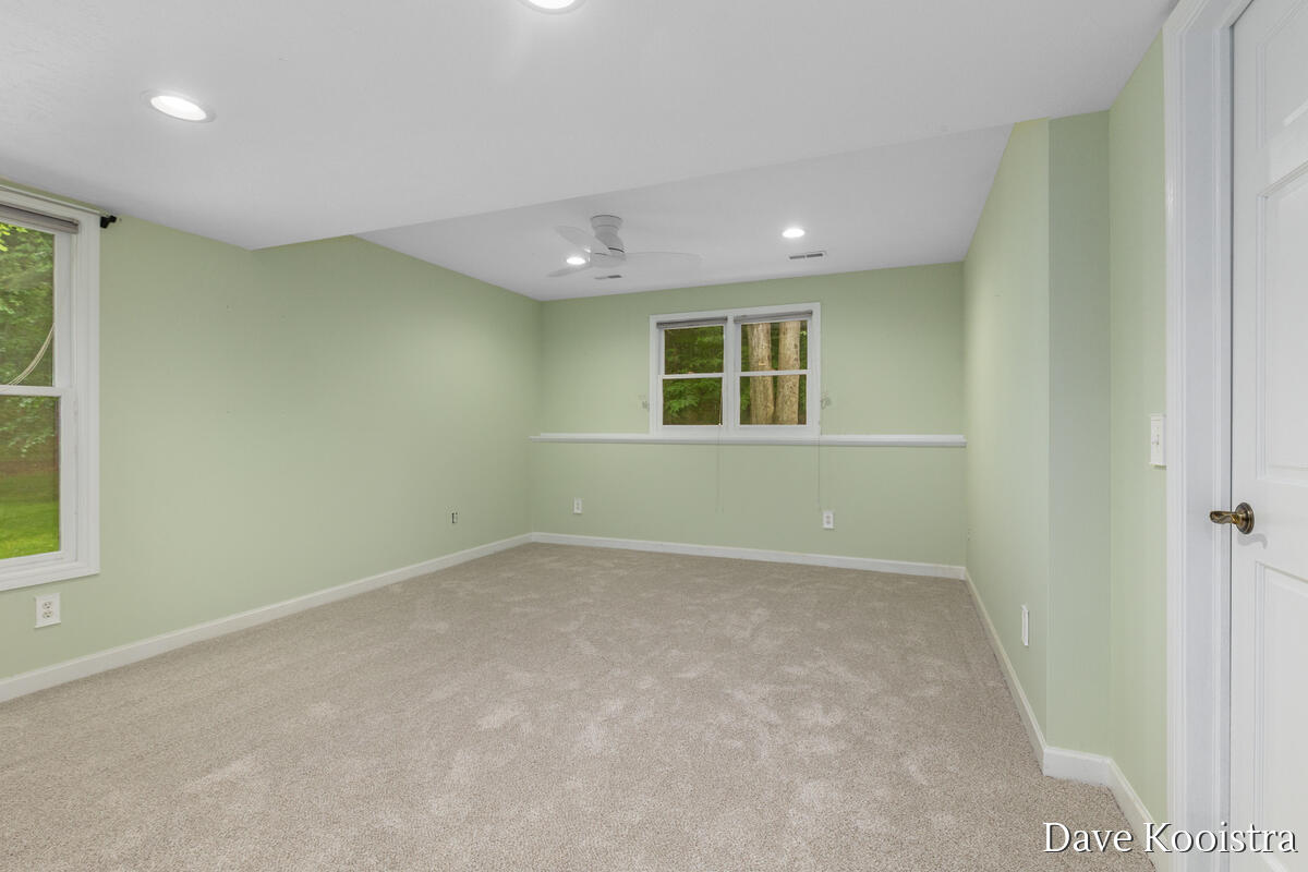 5133 Streamside Court NE Rockford MI 49341